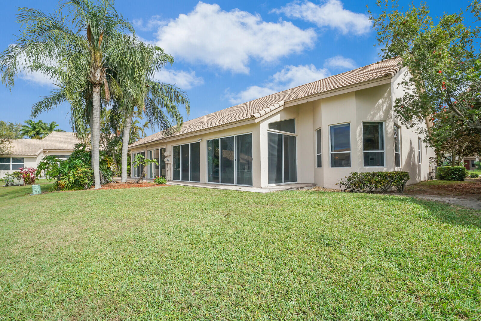 ABERDEEN 15 - Residential