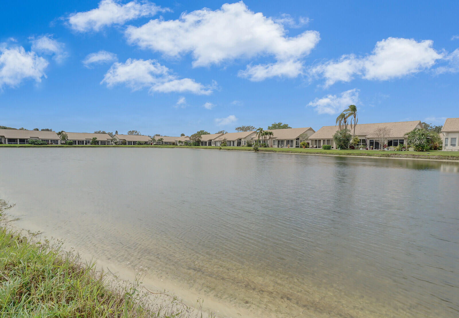 ABERDEEN 15 - Residential