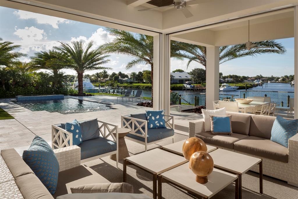 ADMIRALS COVE - Residential