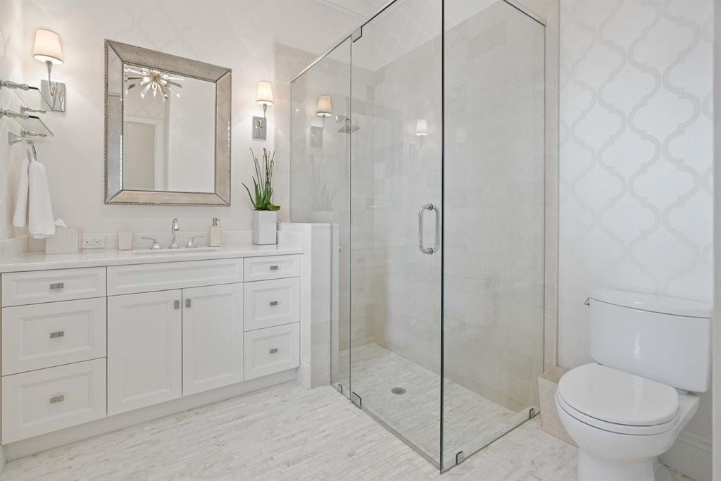 ADMIRALS COVE - Residential