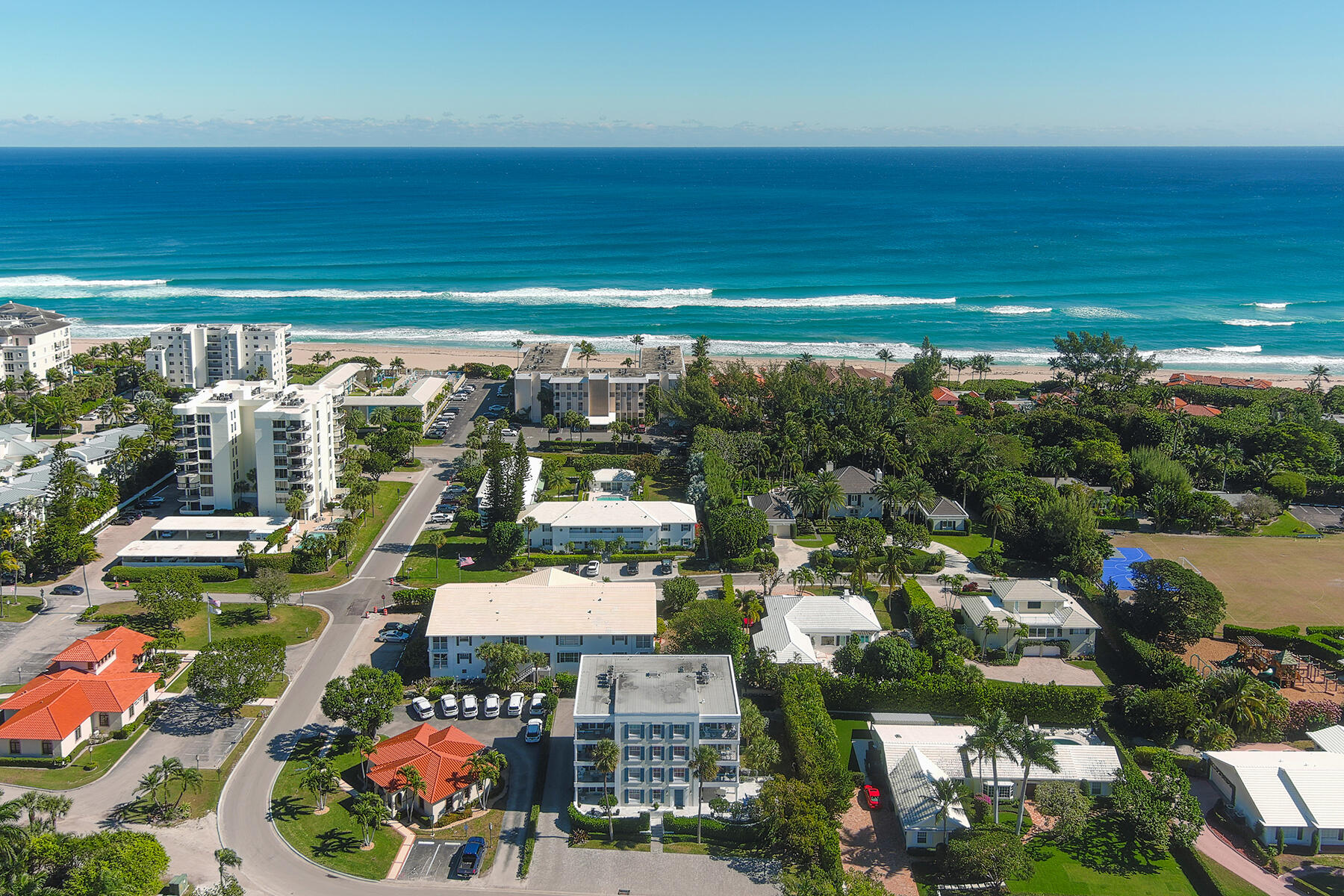 GOLFVIEW CLUB OF GULFSTREAM CONDO - Residential