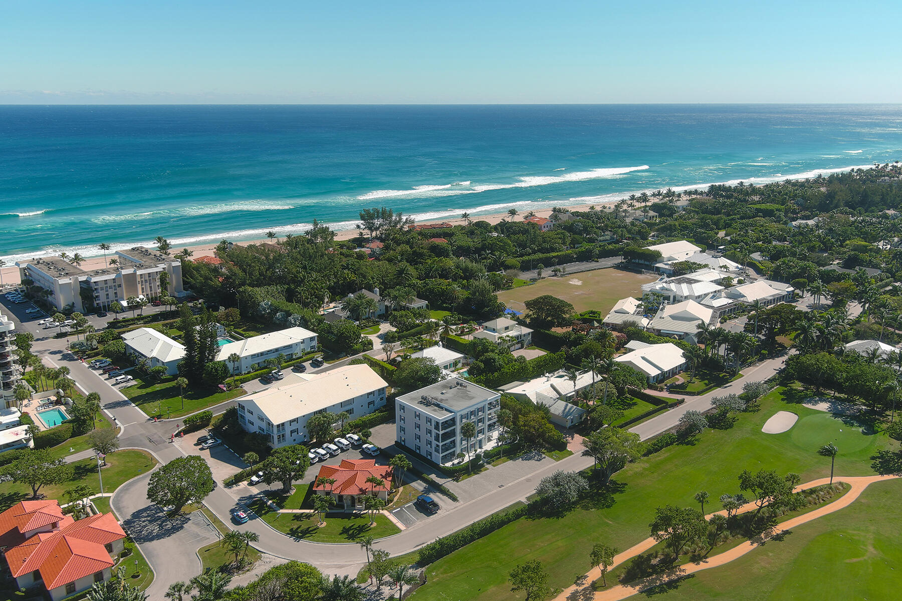 GOLFVIEW CLUB OF GULFSTREAM CONDO - Residential