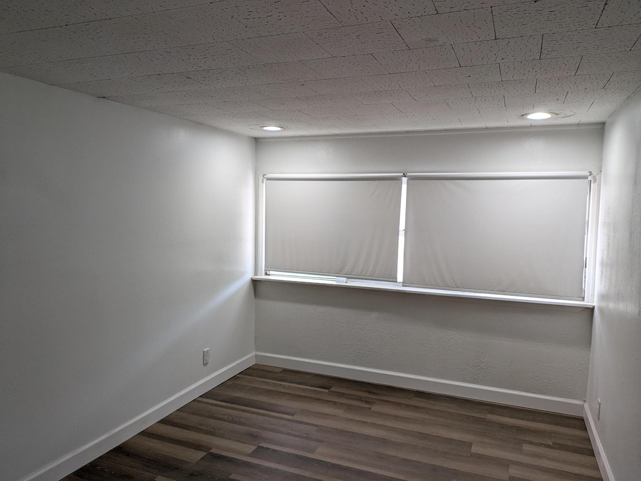HILLTOP PARK - Residential Lease