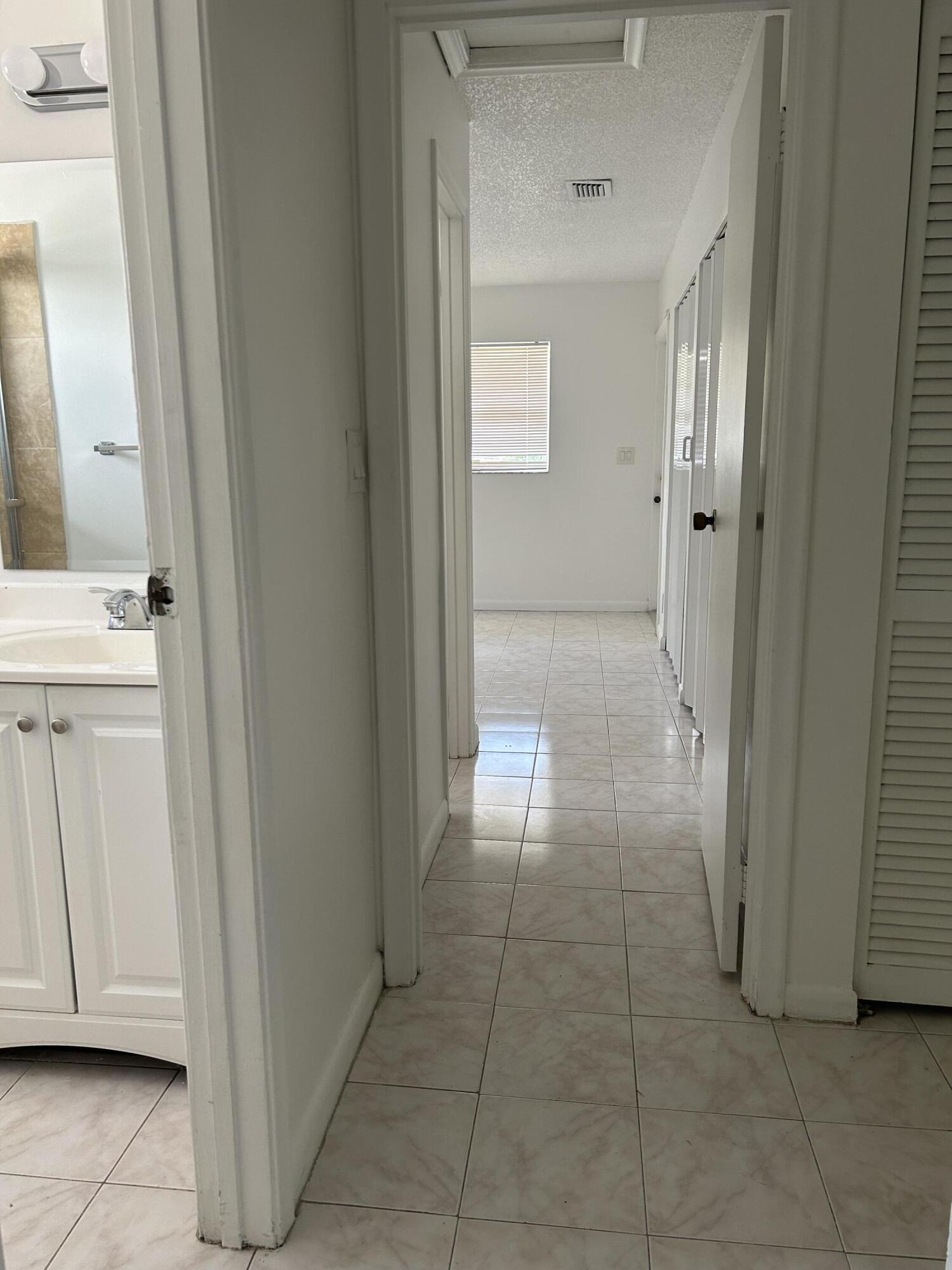 DAVIE PARK - Residential Lease