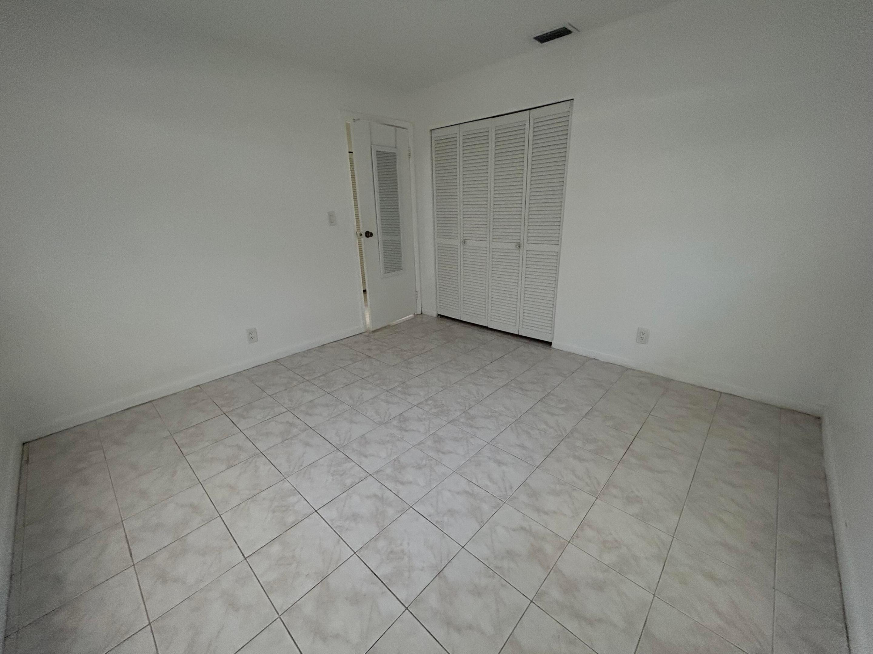 DAVIE PARK - Residential Lease