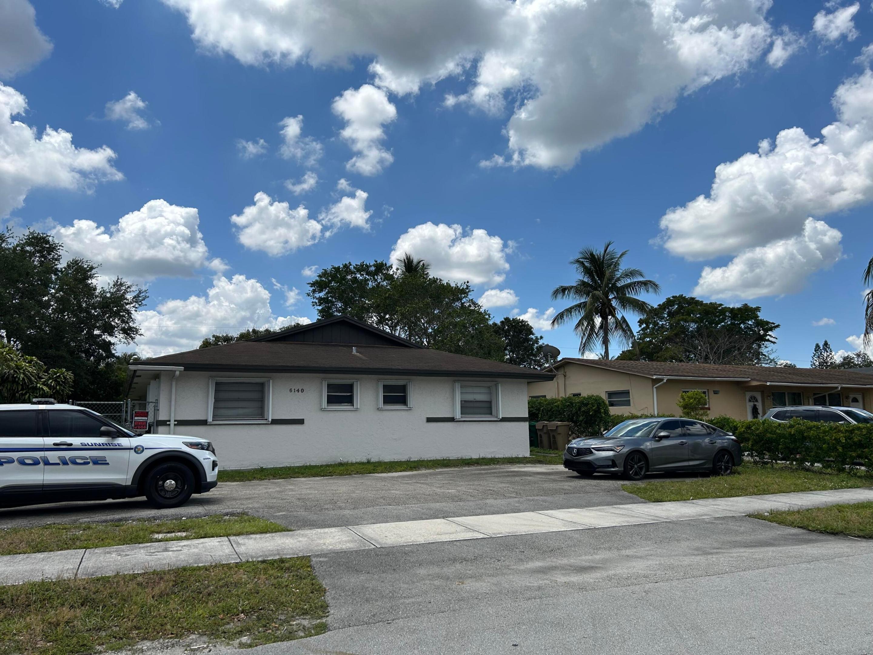 DAVIE PARK - Residential Lease