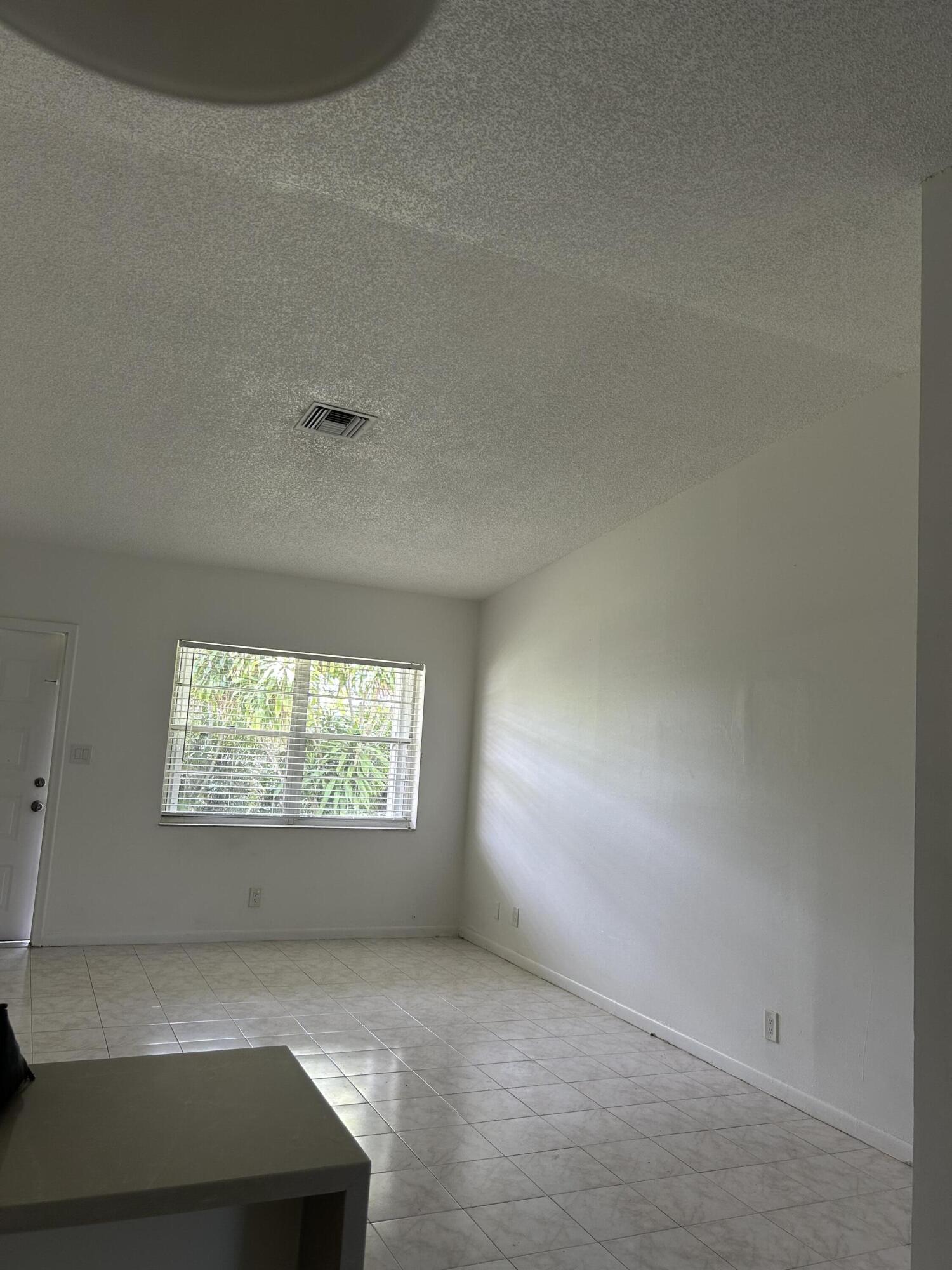 DAVIE PARK - Residential Lease