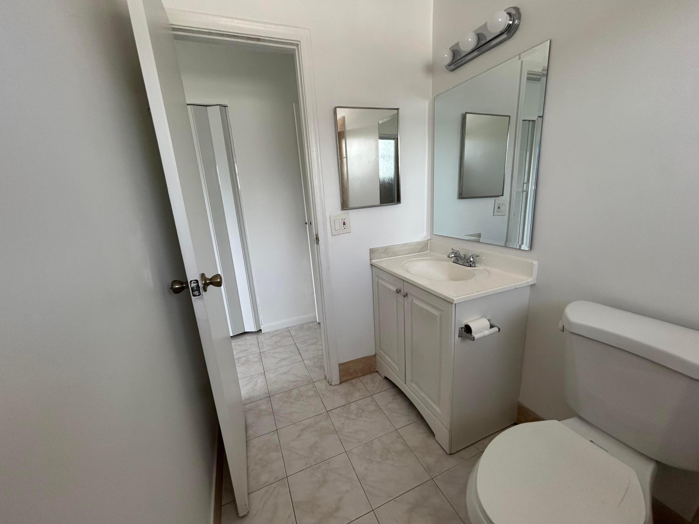 DAVIE PARK - Residential Lease