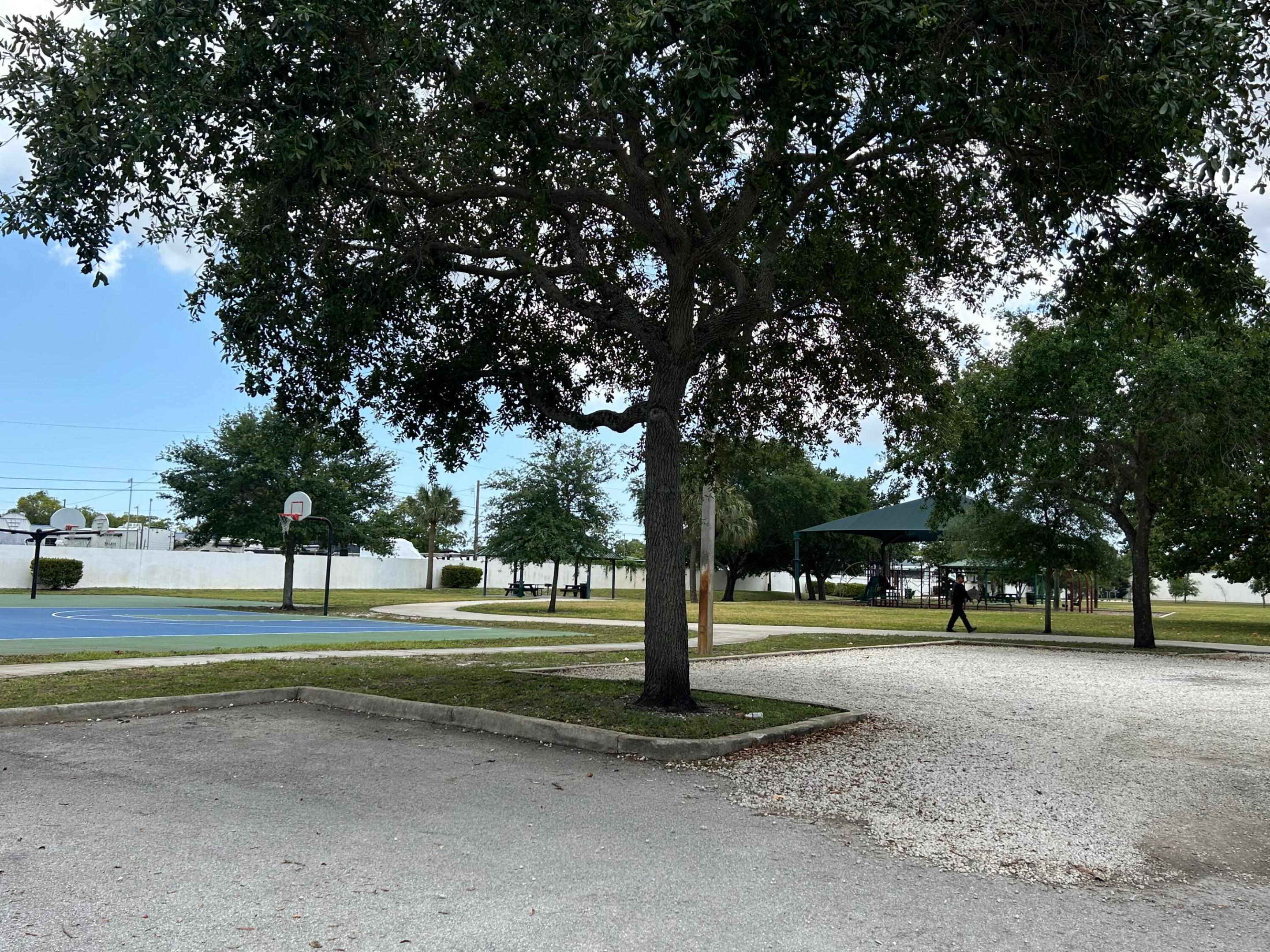 DAVIE PARK - Residential Lease