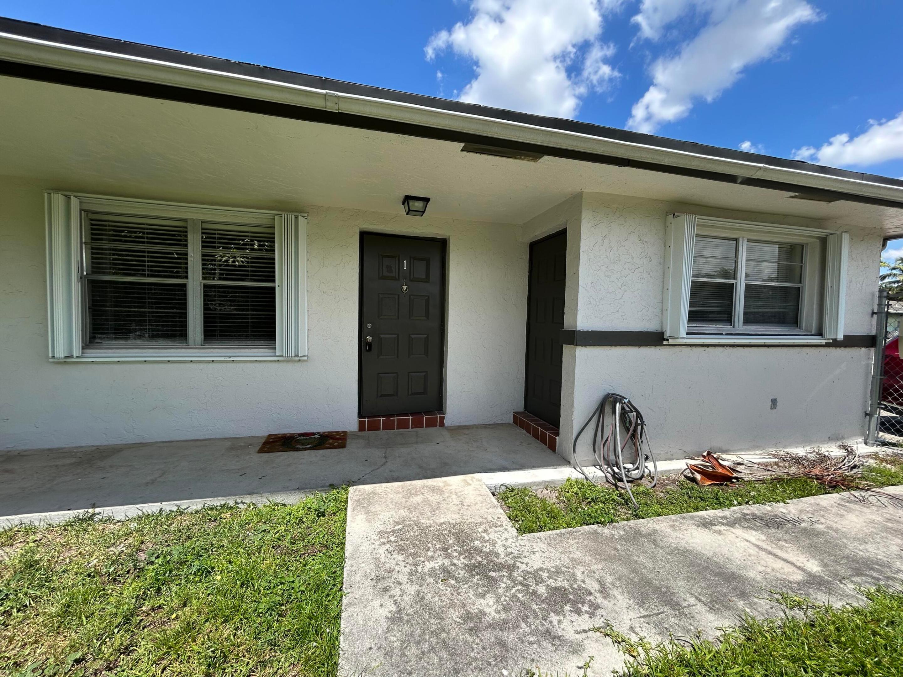 DAVIE PARK - Residential Lease