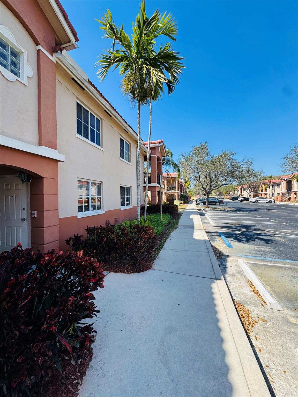 COVE AT BRIAR BAY CONDO - Residential