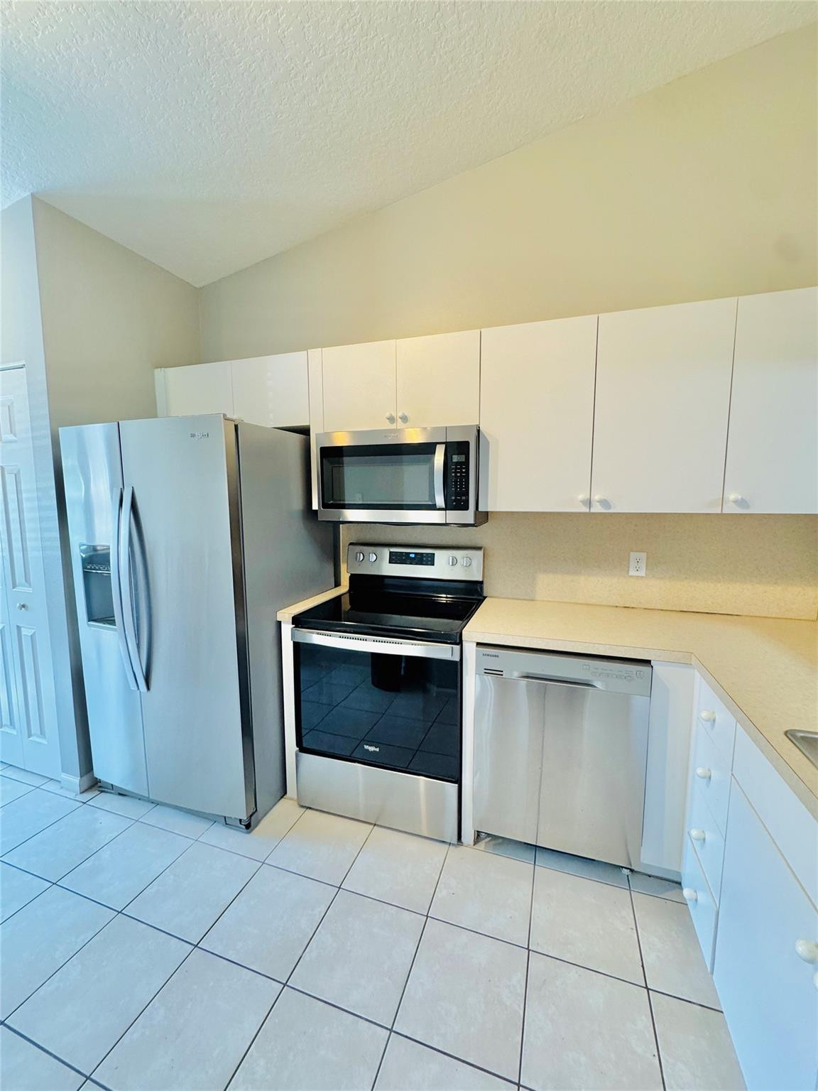 COVE AT BRIAR BAY CONDO - Residential