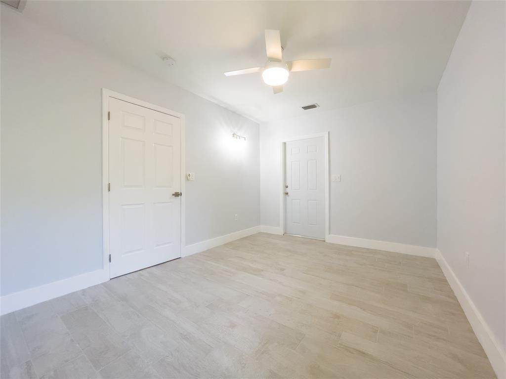 833 SW 7th St