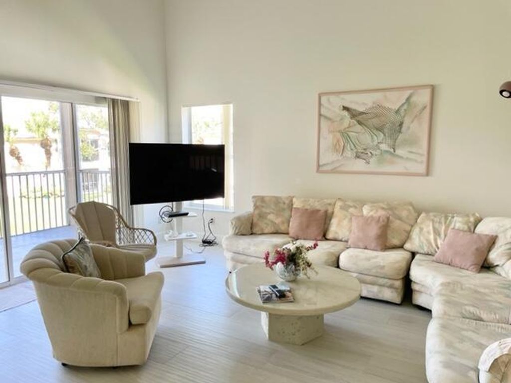 Photo of 3008 Fairway Drive N, Jupiter, FL 33477 (MLS # R10998312)