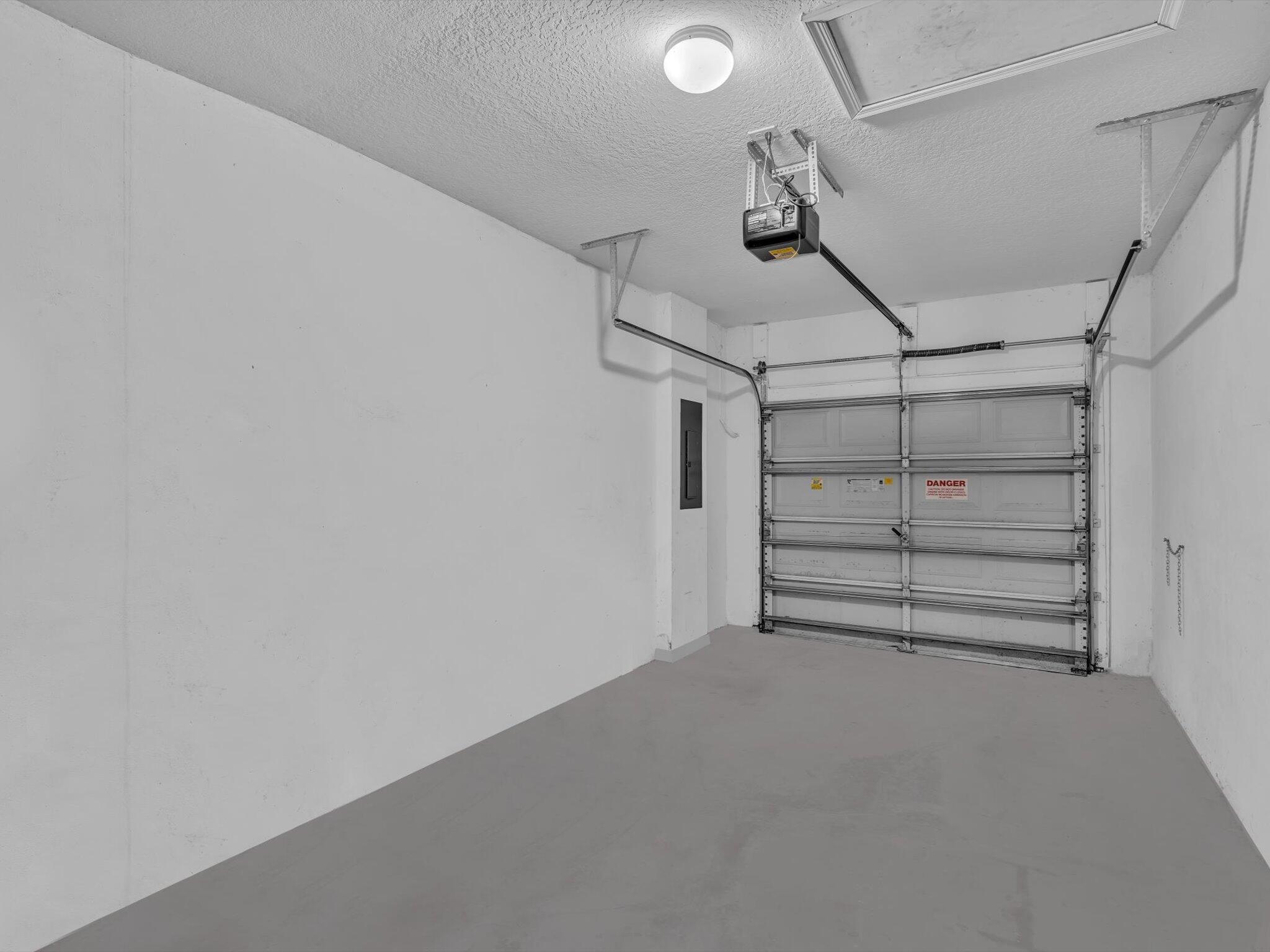 MIZNER POINTE OF BOCA VIA - Residential Lease