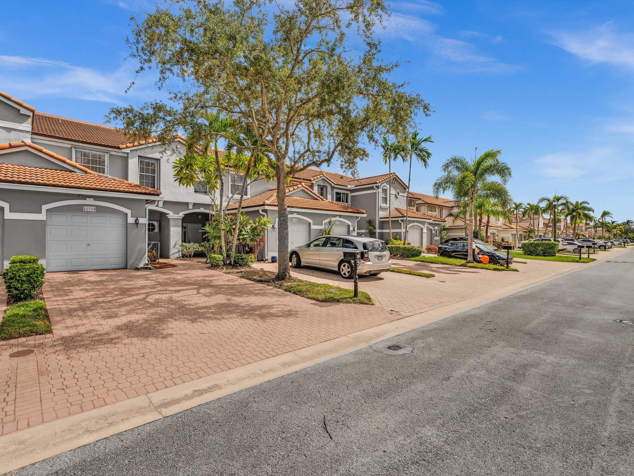 MIZNER POINTE OF BOCA VIA - Residential Lease