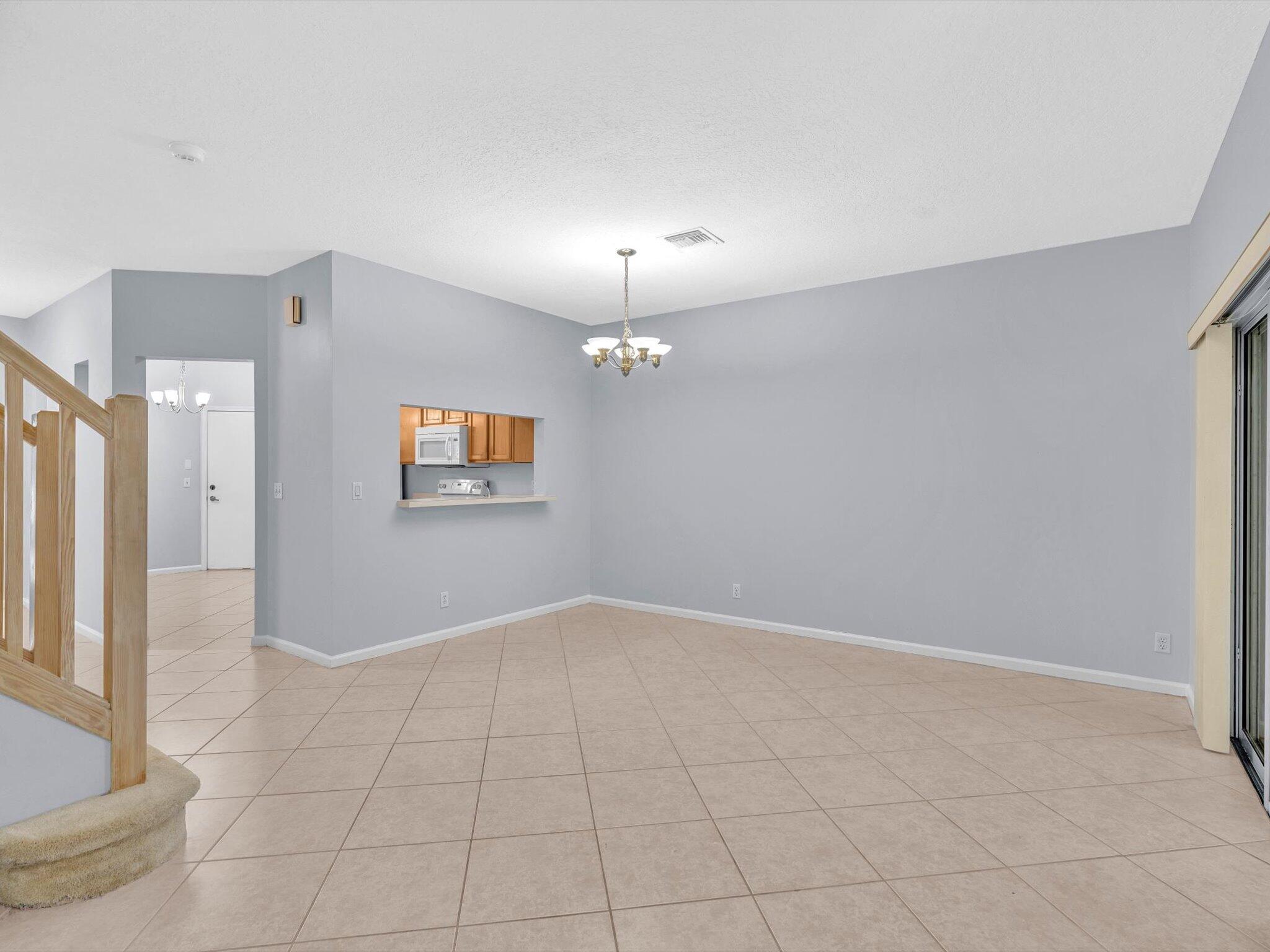 MIZNER POINTE OF BOCA VIA - Residential Lease