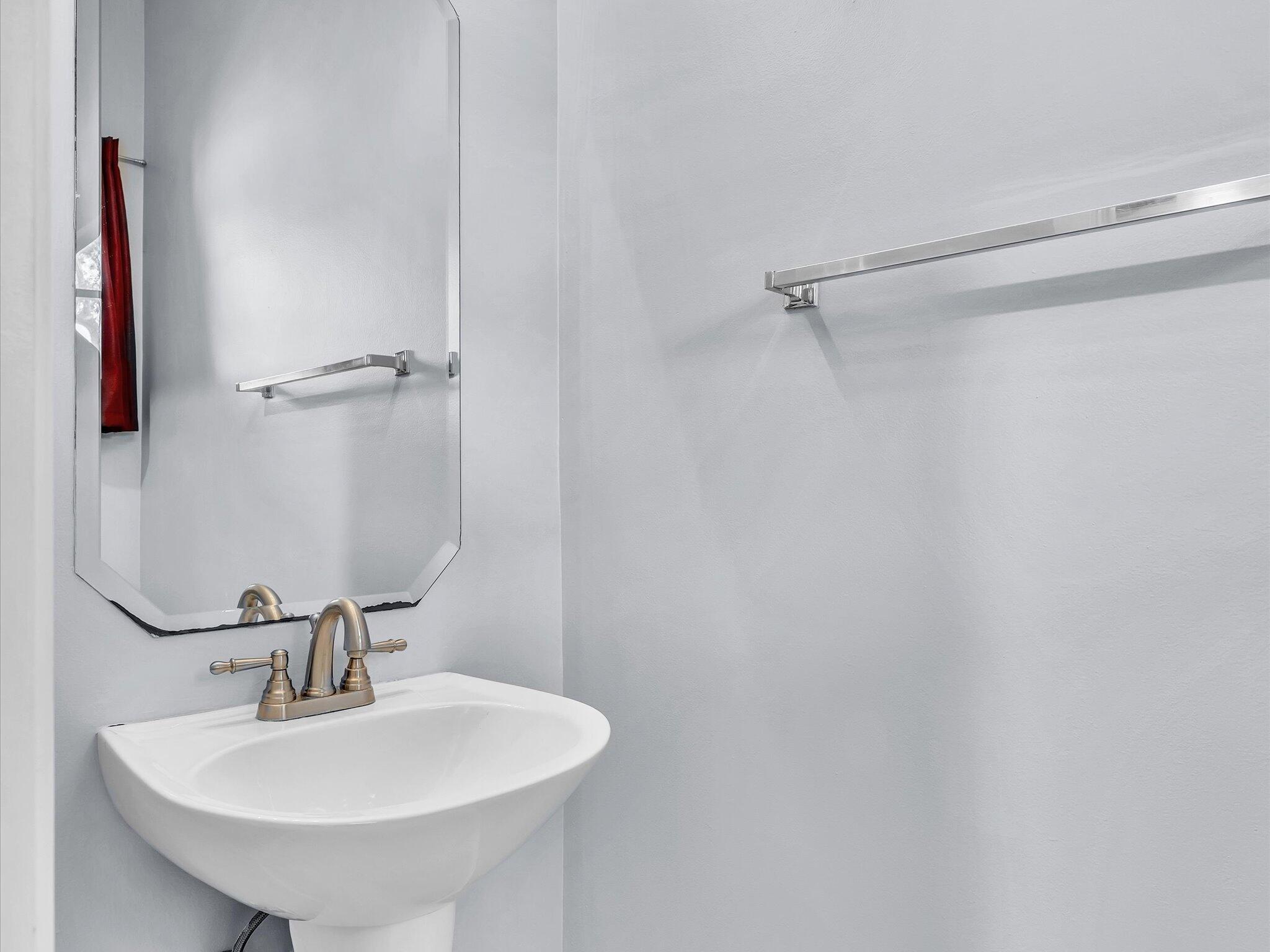 MIZNER POINTE OF BOCA VIA - Residential Lease