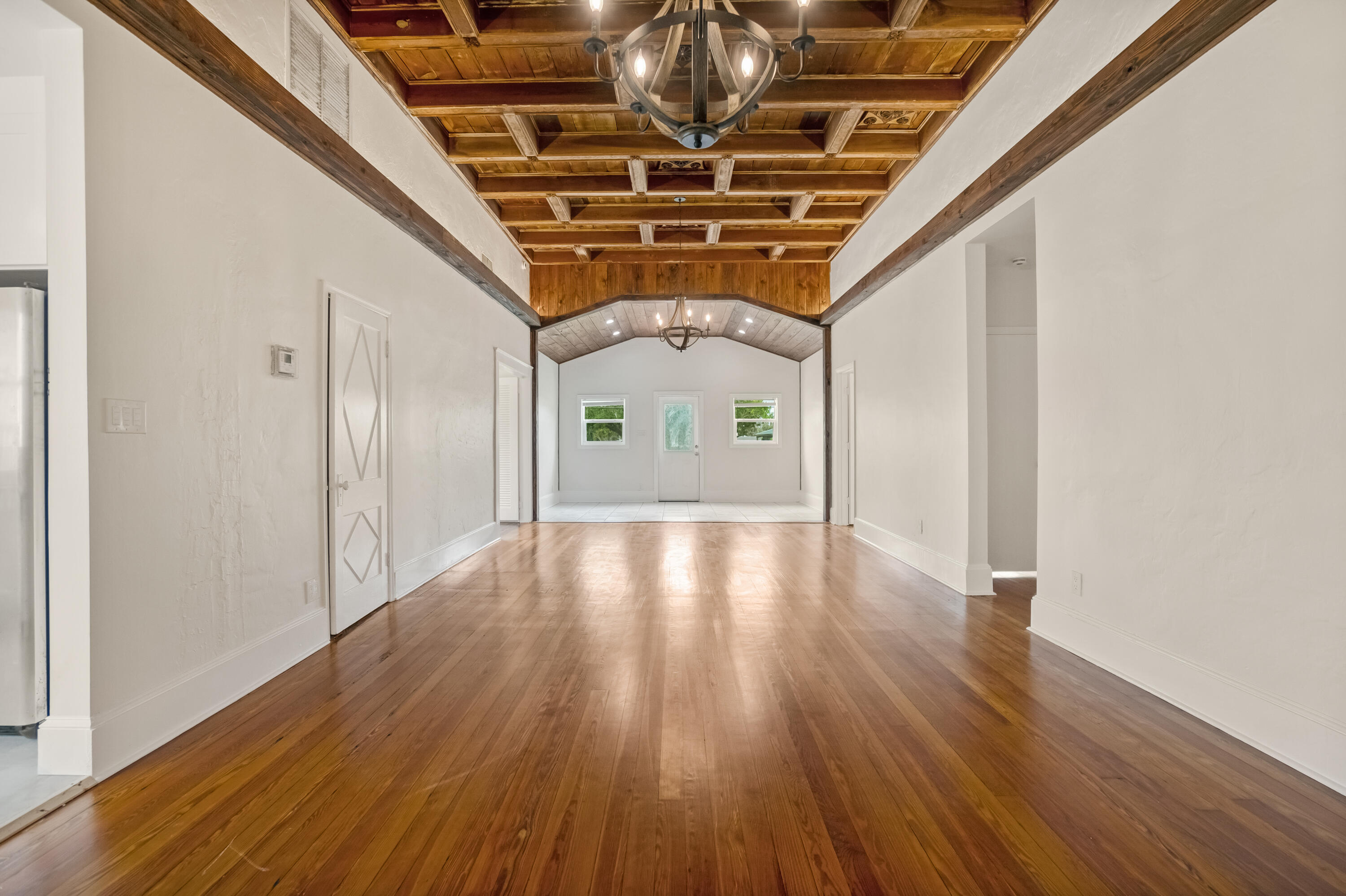 SUNRISE COURT - Residential