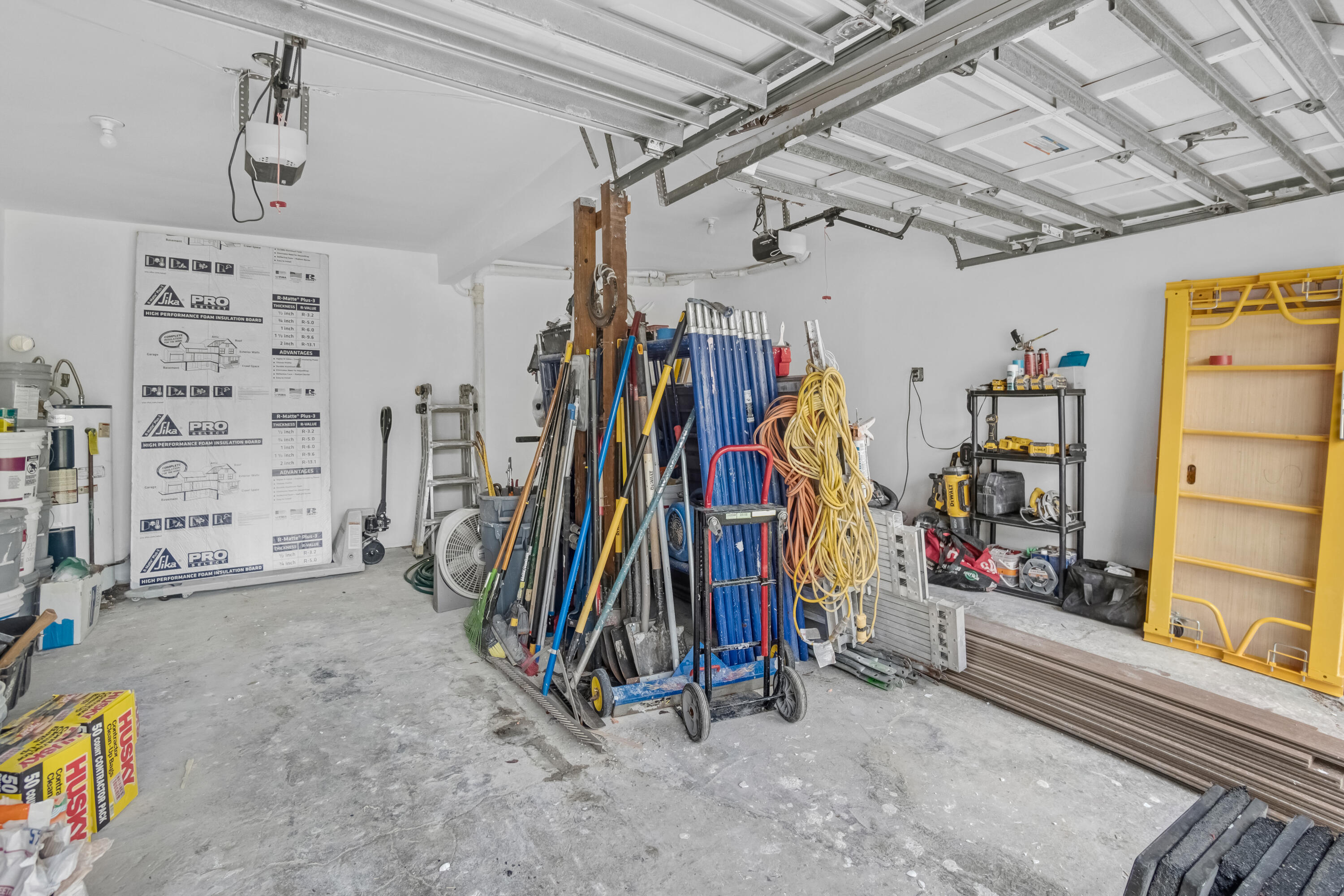 SUNRISE COURT - Residential