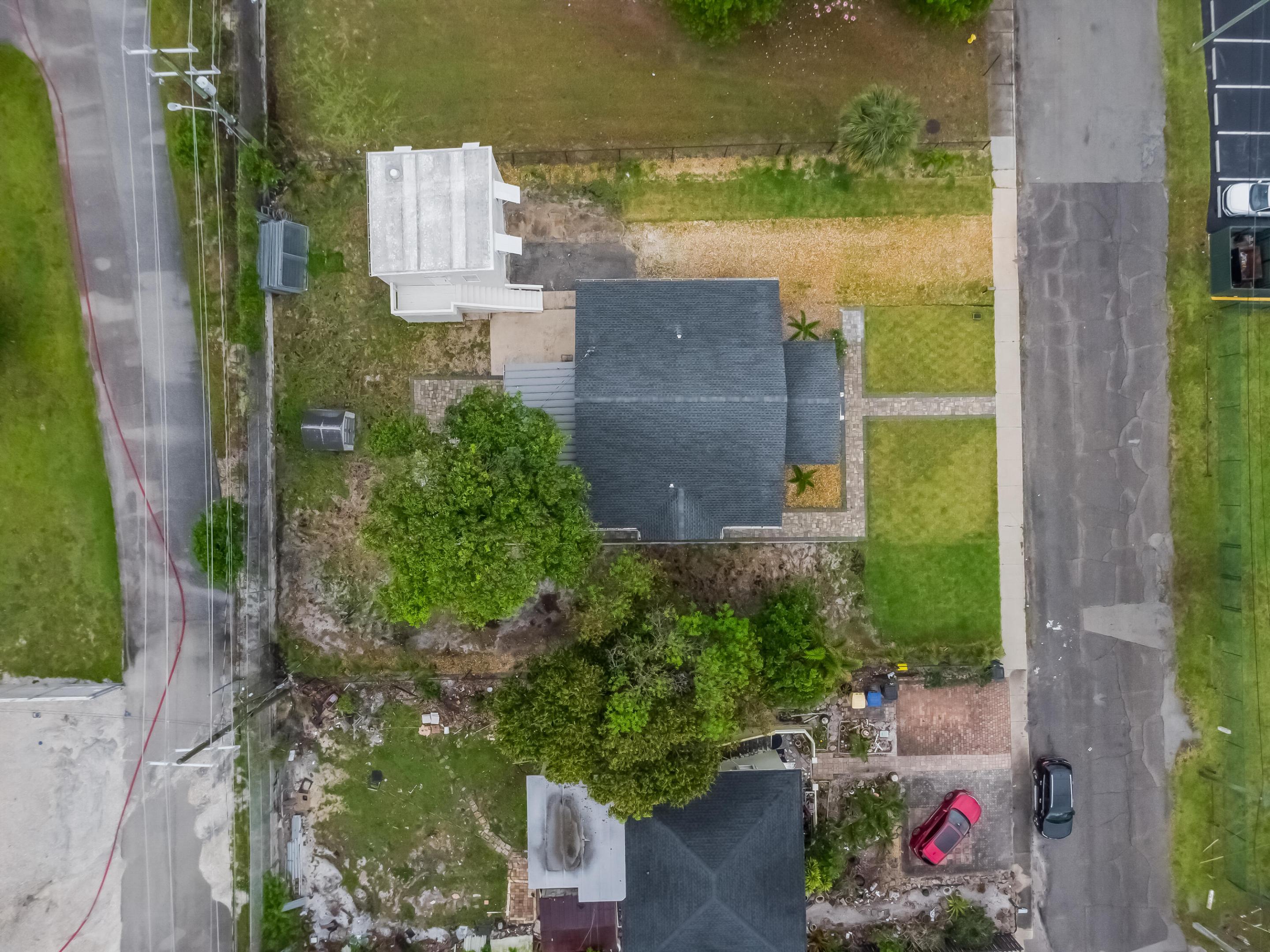 SUNRISE COURT - Residential