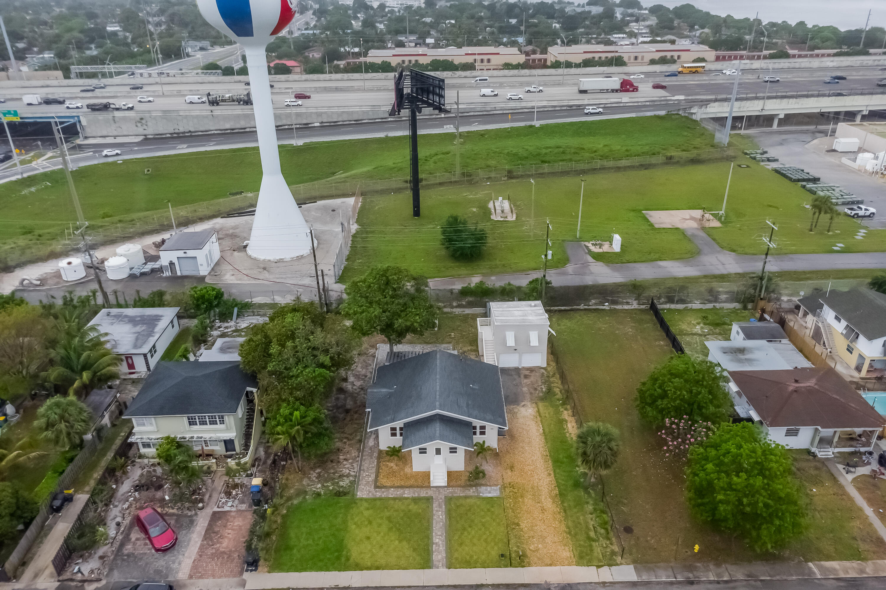 SUNRISE COURT - Residential