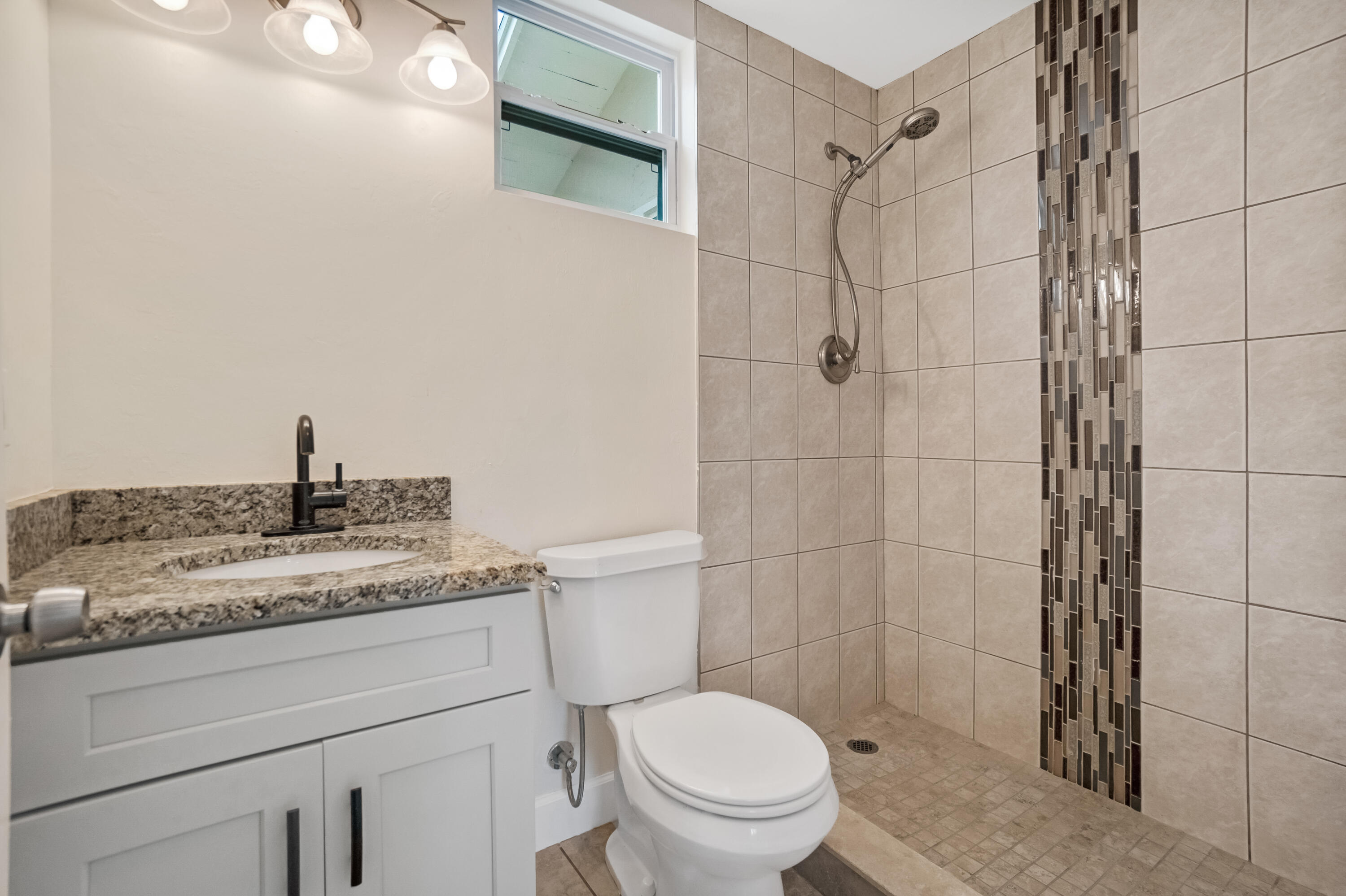 SUNRISE COURT - Residential