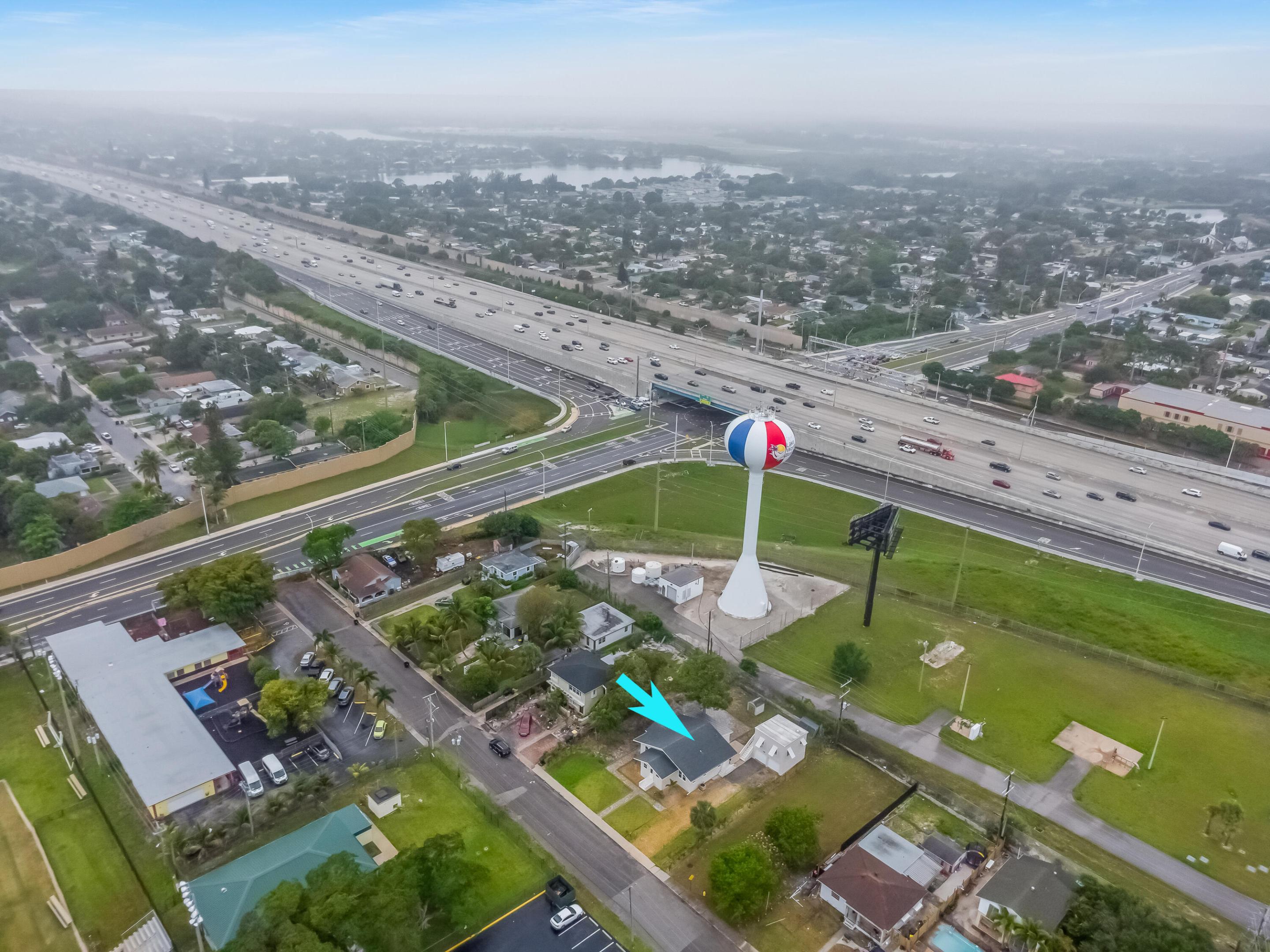 SUNRISE COURT - Residential