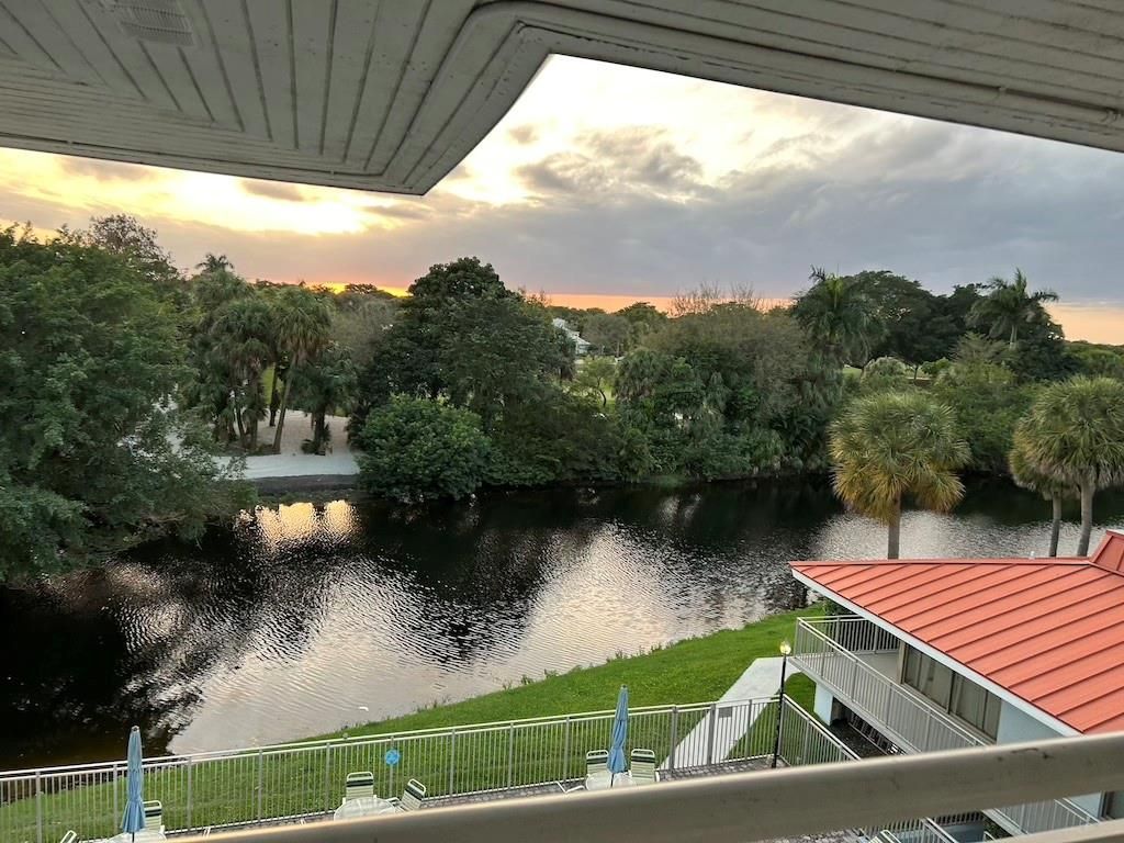 Photo of 455 Pine Island Road #409C, Plantation, FL 33324 (MLS # F10485338)