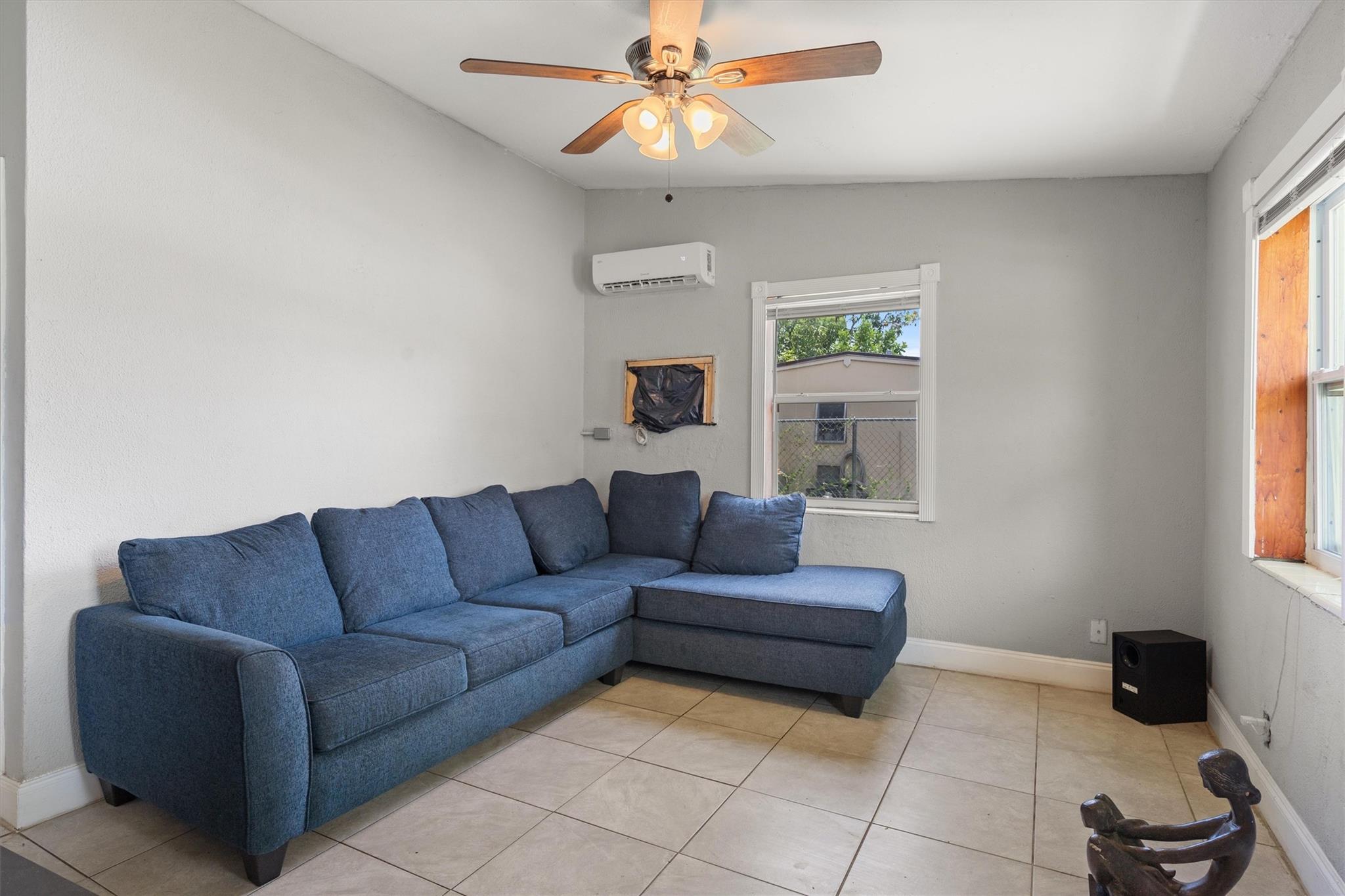 1558 NW 3rd Way