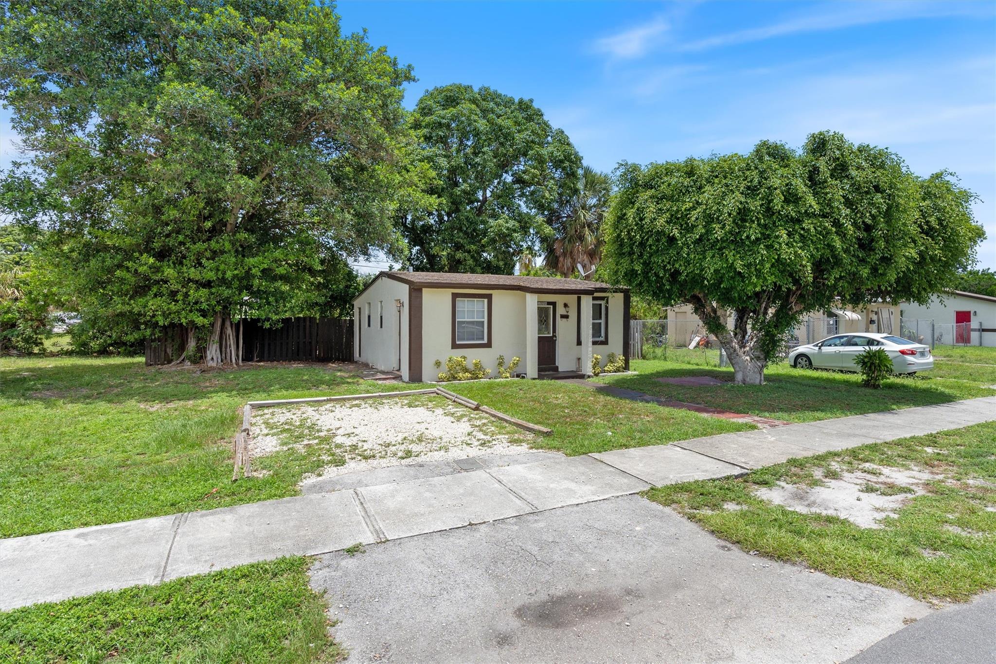 1558 NW 3rd Way