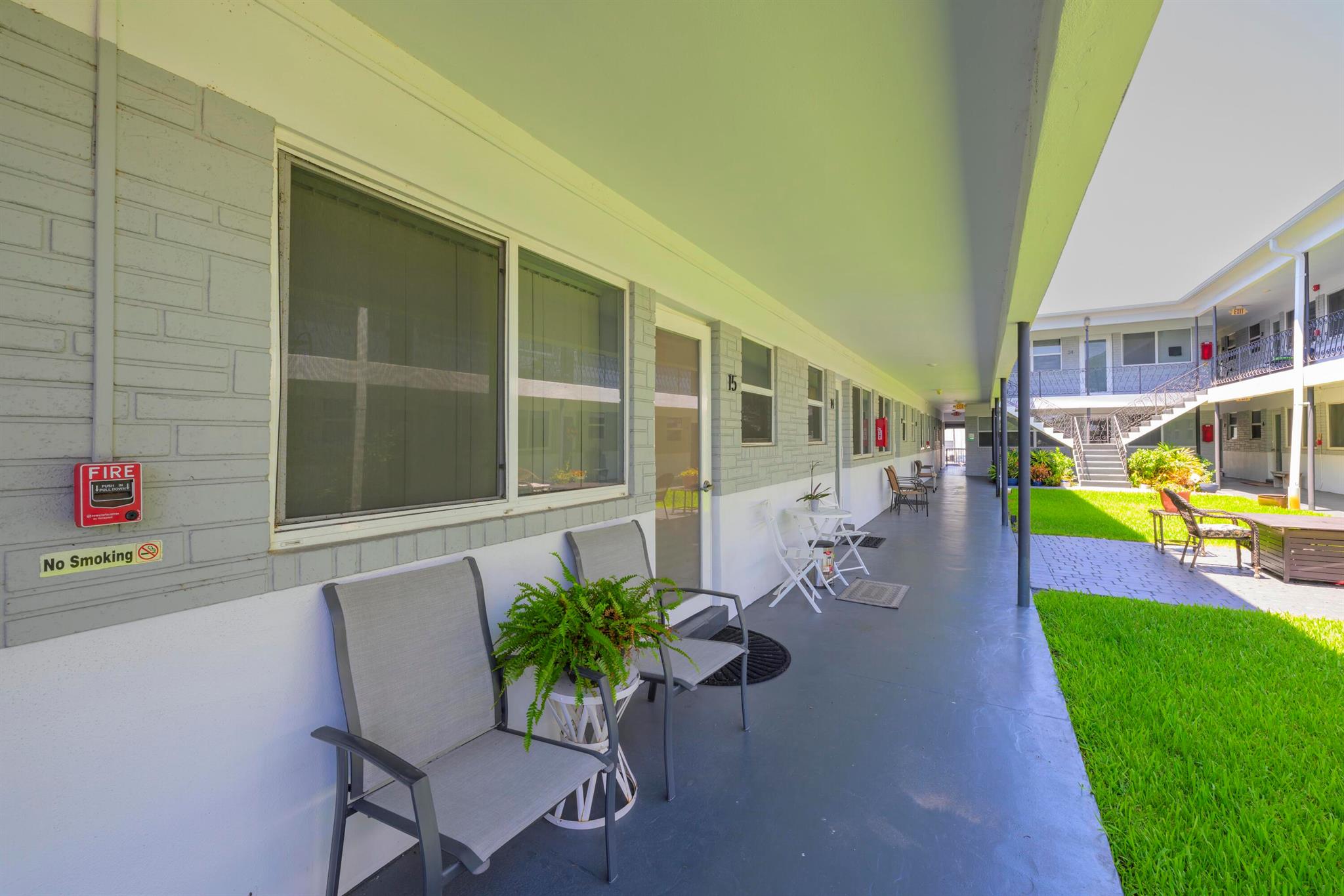 302 Lake Osborne Drive 15
