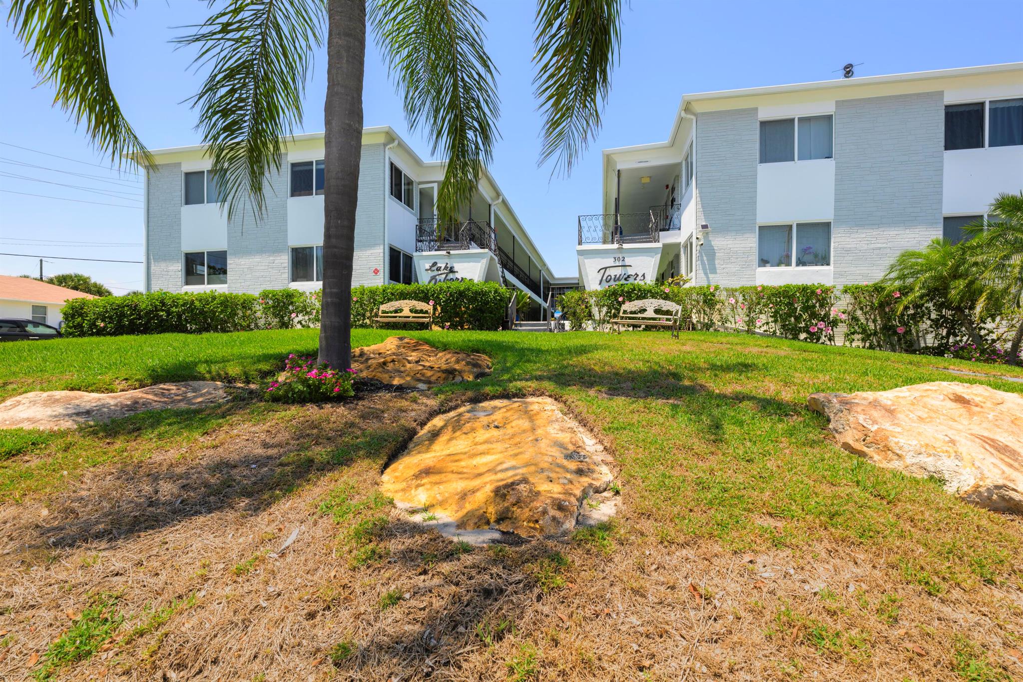 302 Lake Osborne Drive 15