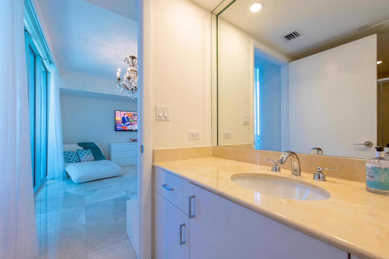 Aquazul - Residential