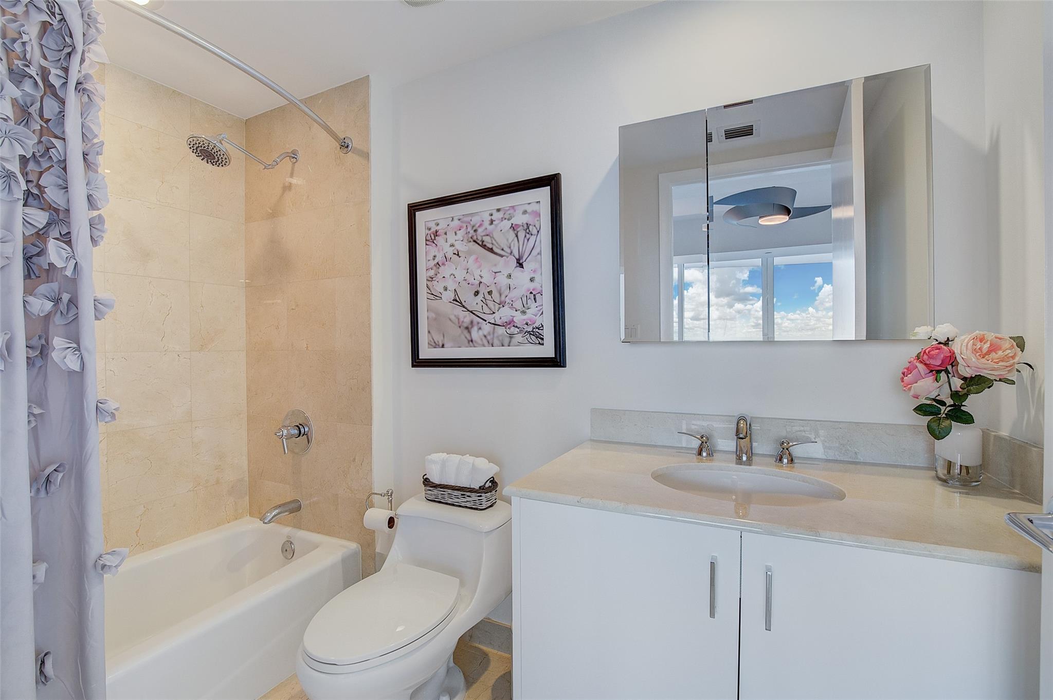 Aquazul - Residential