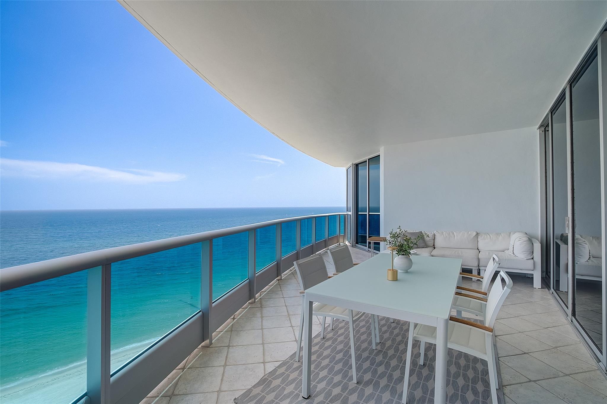 Aquazul - Residential