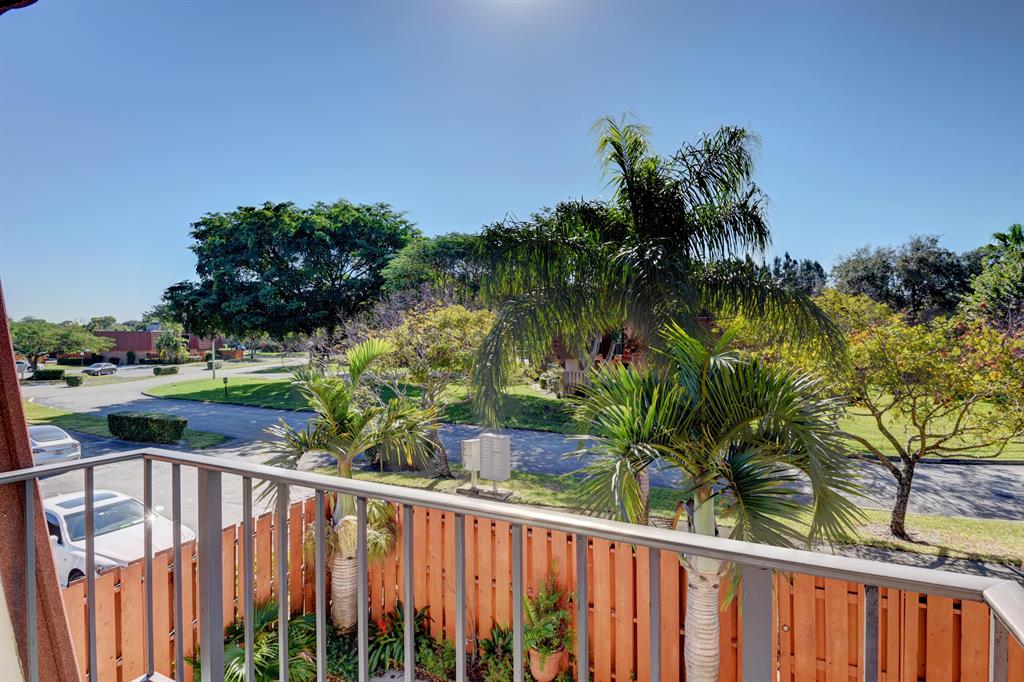 SPANISH WELLS CONDO II - Residential