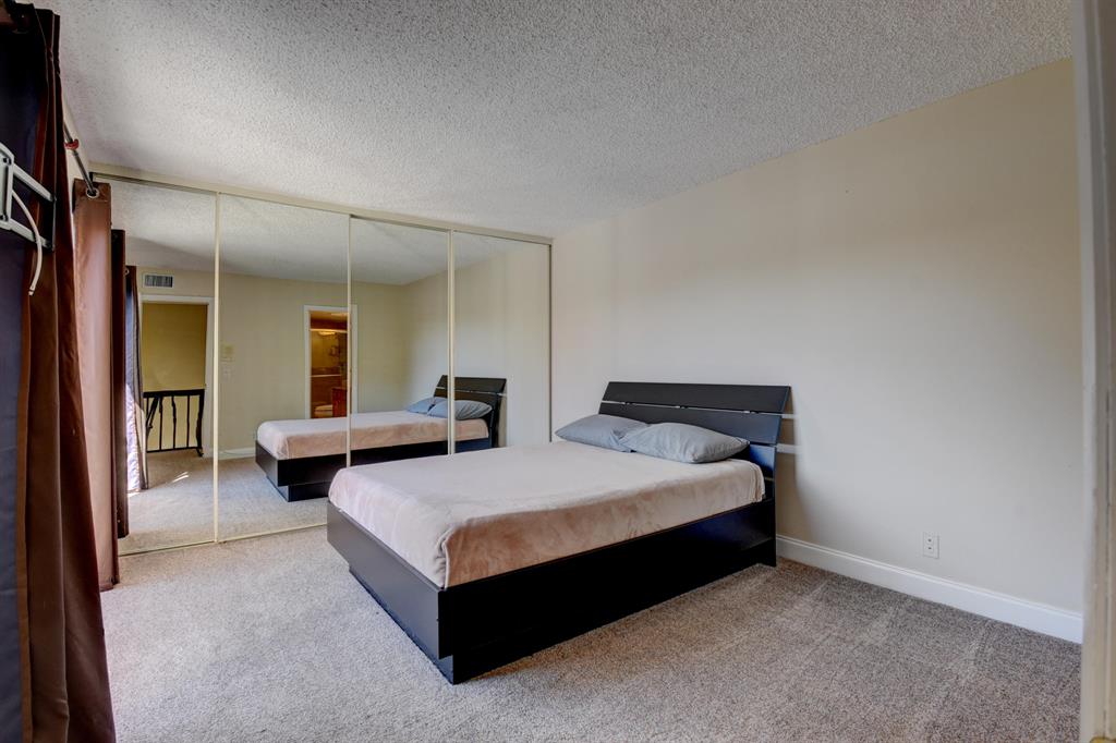 SPANISH WELLS CONDO II - Residential