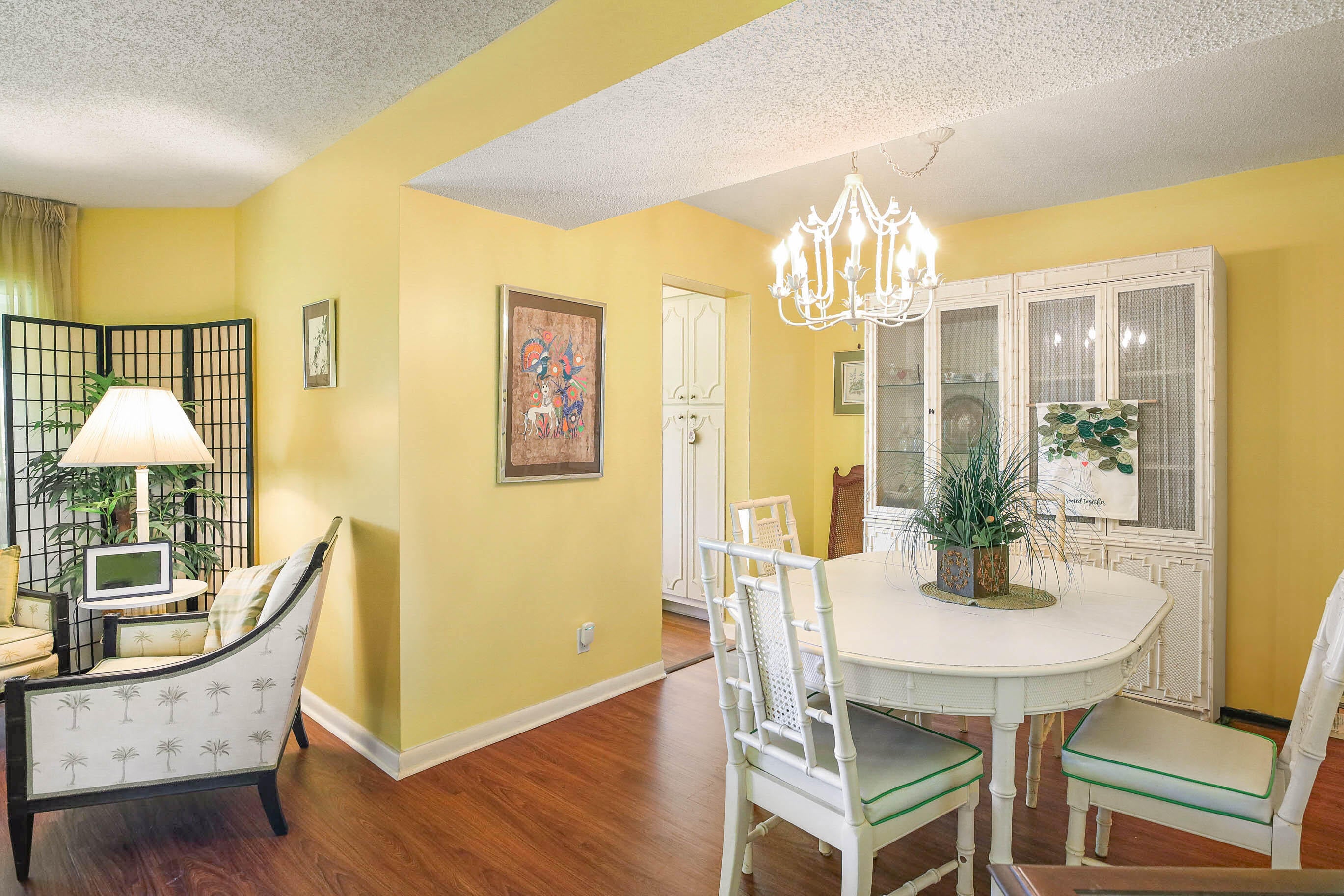 3755 VIA POINCIANA 402