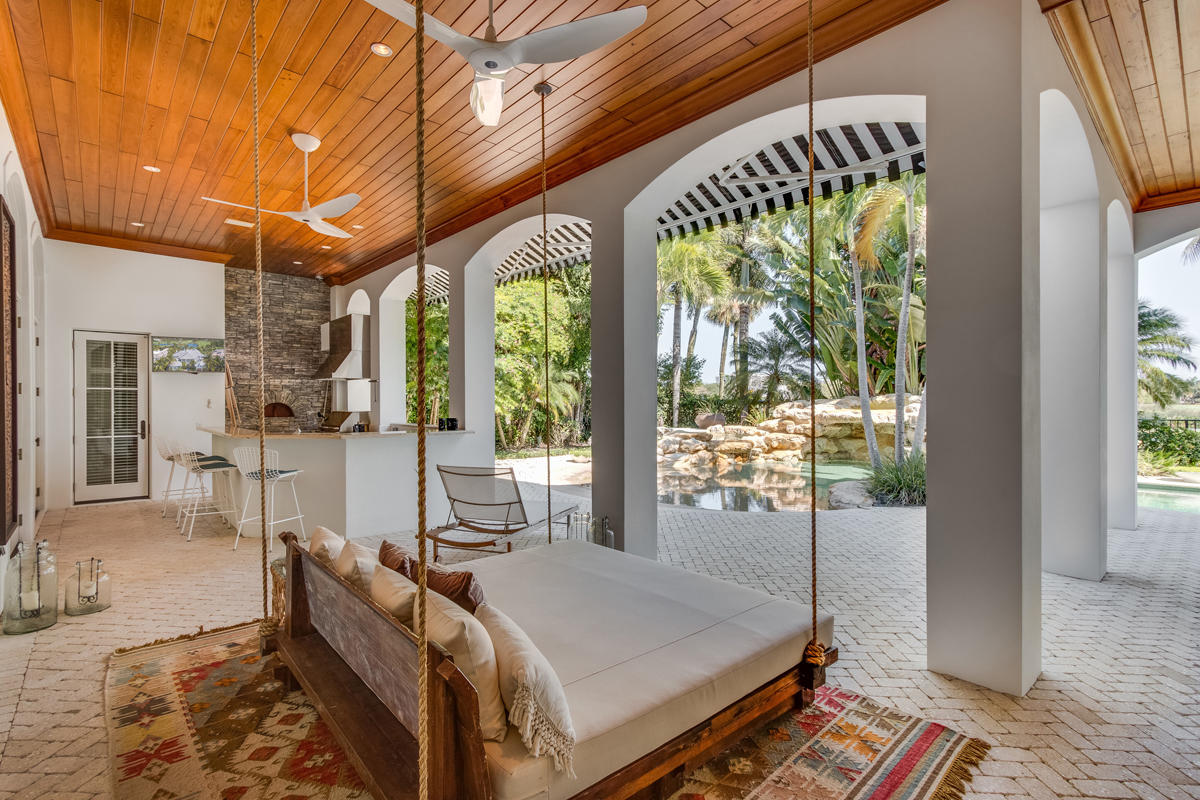 ROYAL PALM YACHT & COUNTR - Residential