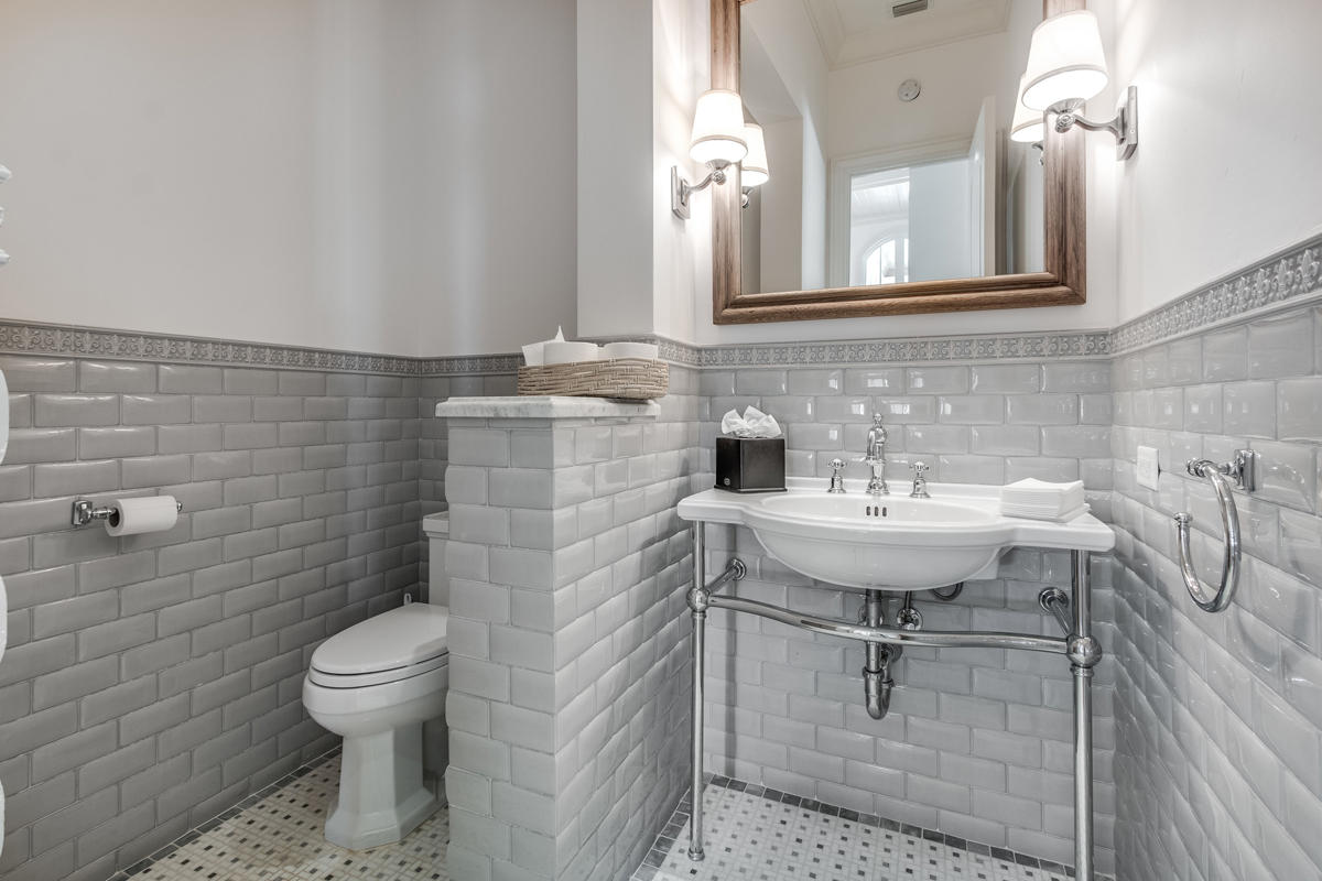 ROYAL PALM YACHT & COUNTR - Residential