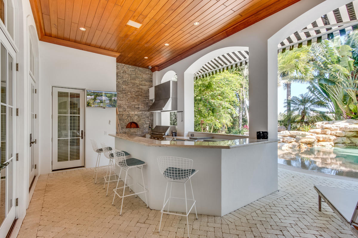 ROYAL PALM YACHT & COUNTR - Residential