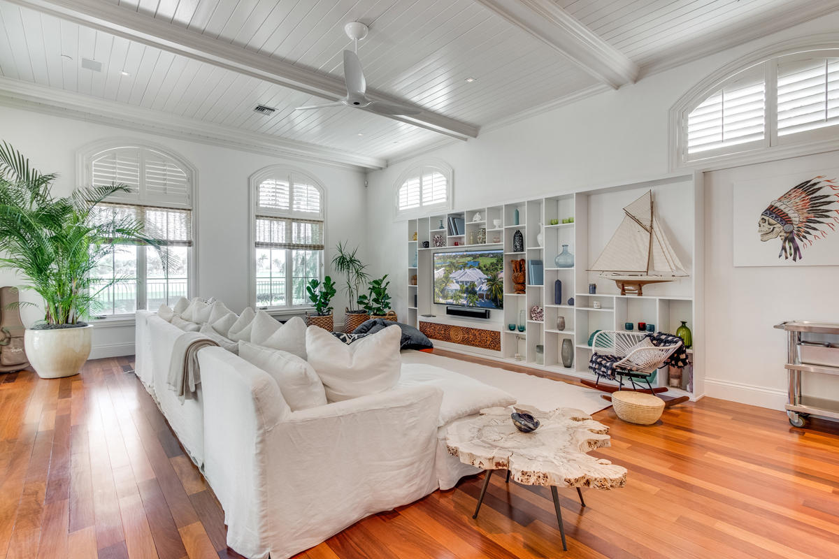 ROYAL PALM YACHT & COUNTR - Residential