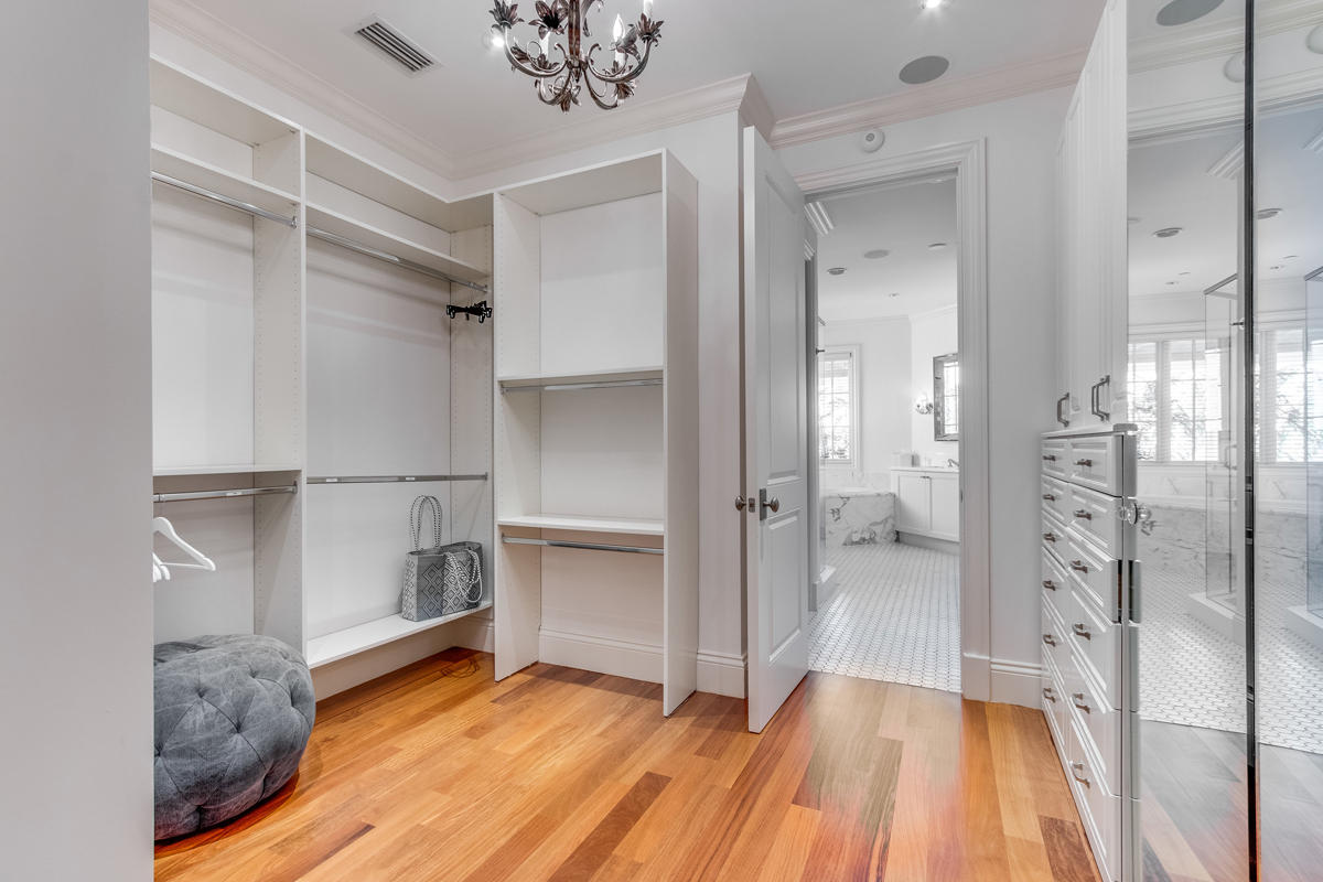 ROYAL PALM YACHT & COUNTR - Residential