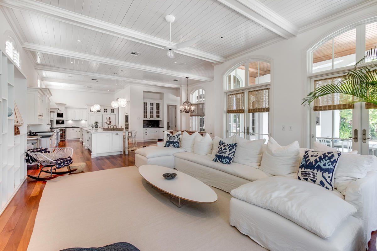 ROYAL PALM YACHT & COUNTR - Residential