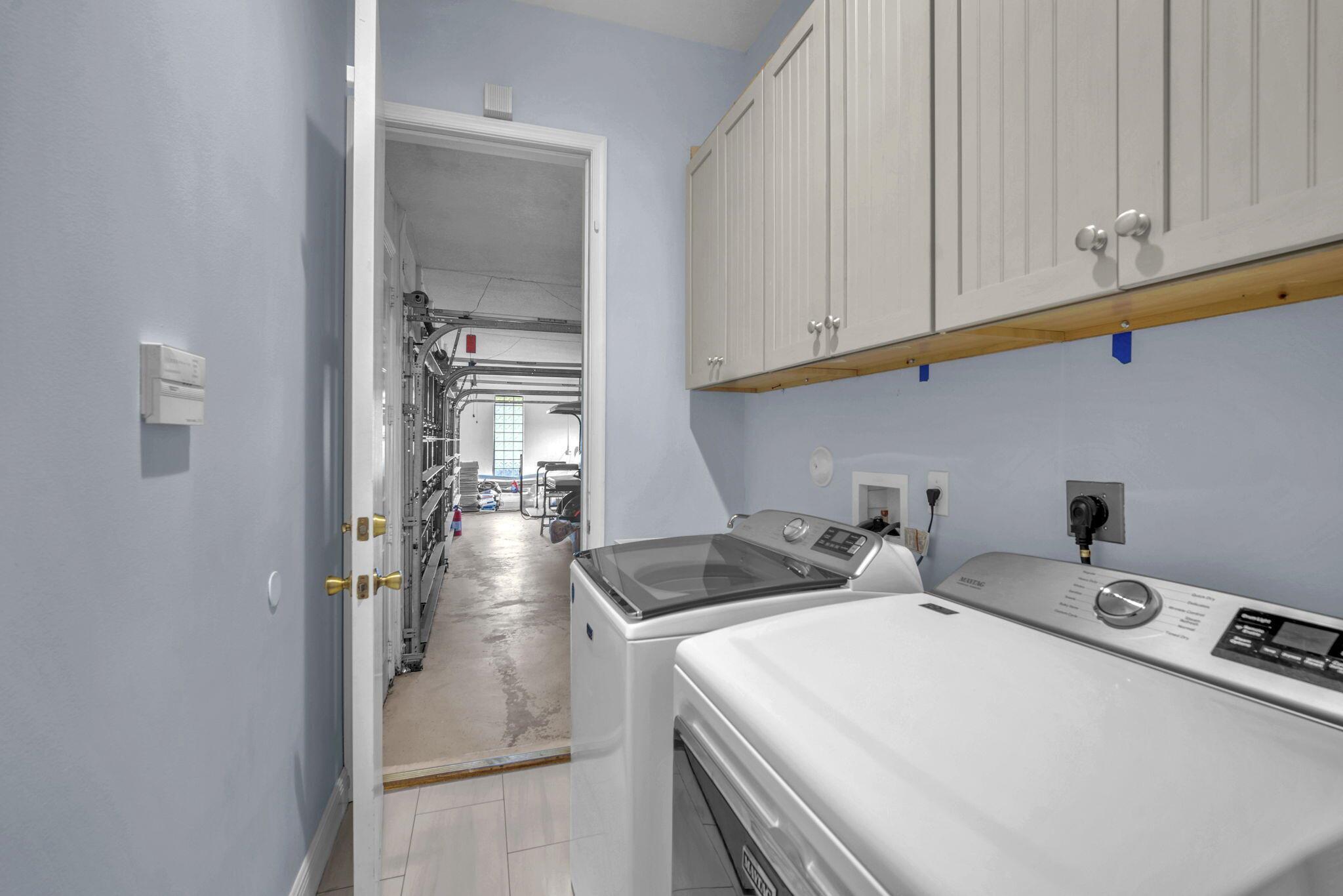 PADDOCK PARK 2 OF WELLING - Residential