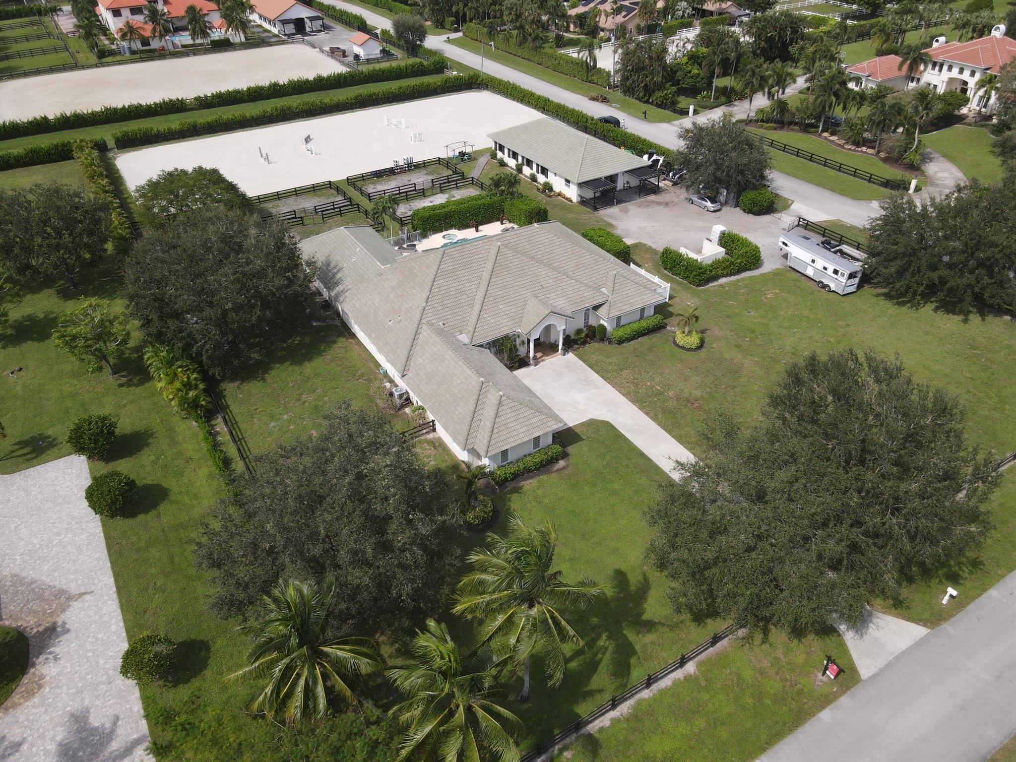 PADDOCK PARK 2 OF WELLING - Residential