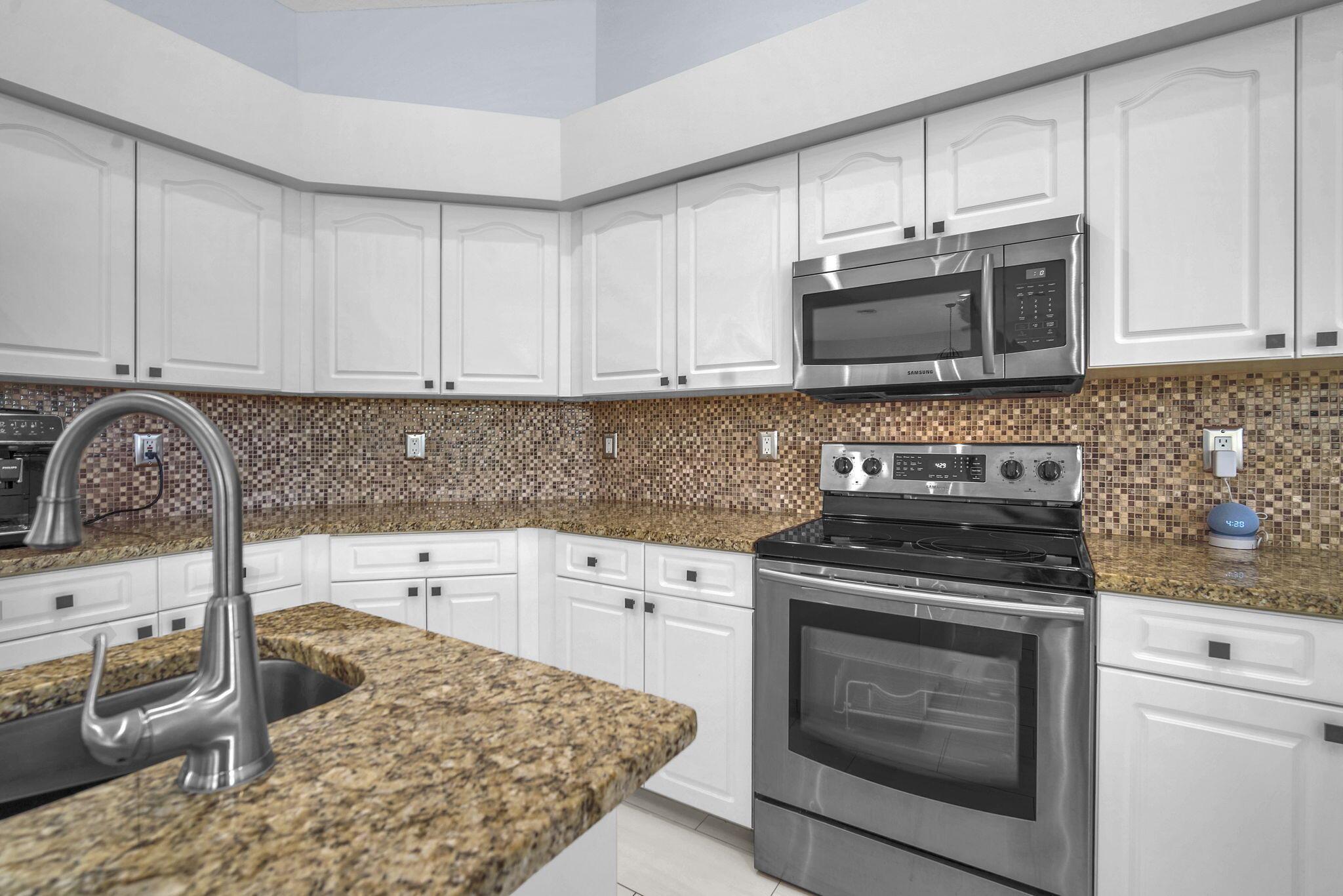 PADDOCK PARK 2 OF WELLING - Residential