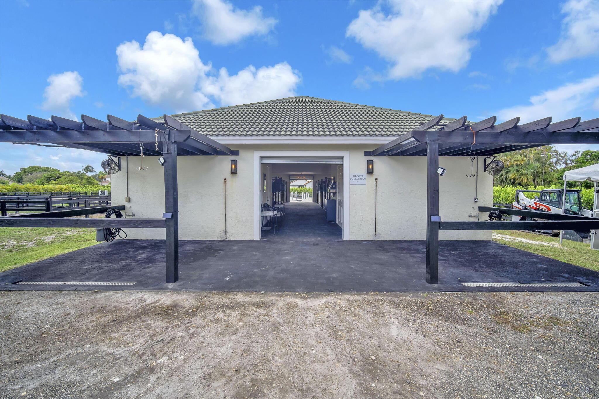 PADDOCK PARK 2 OF WELLING - Residential