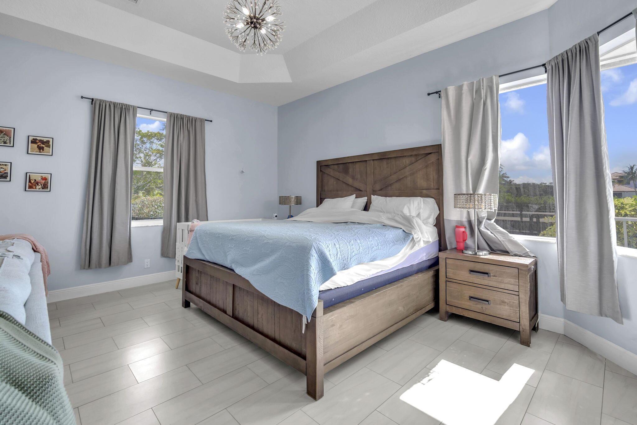 PADDOCK PARK 2 OF WELLING - Residential